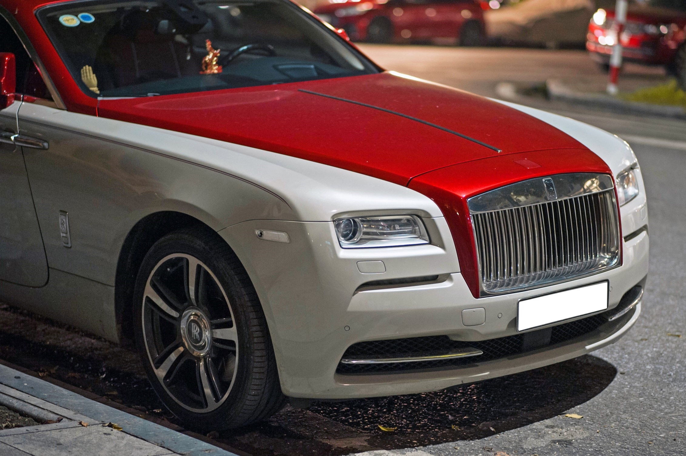 Rolls-Royce Wraith phoi mau la tai Ha Noi anh 5
