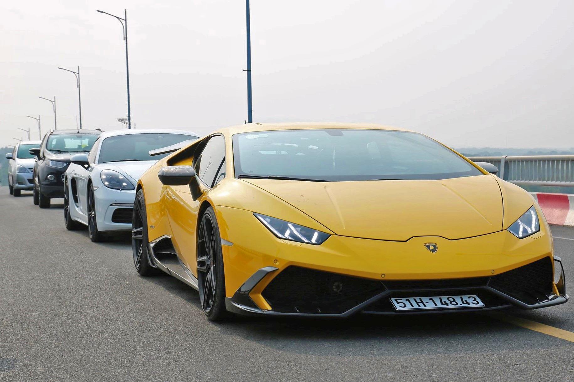 Sau thoi gian phu bui, Lamborghini Huracan do Mansory tro lai TP.HCM hinh anh
