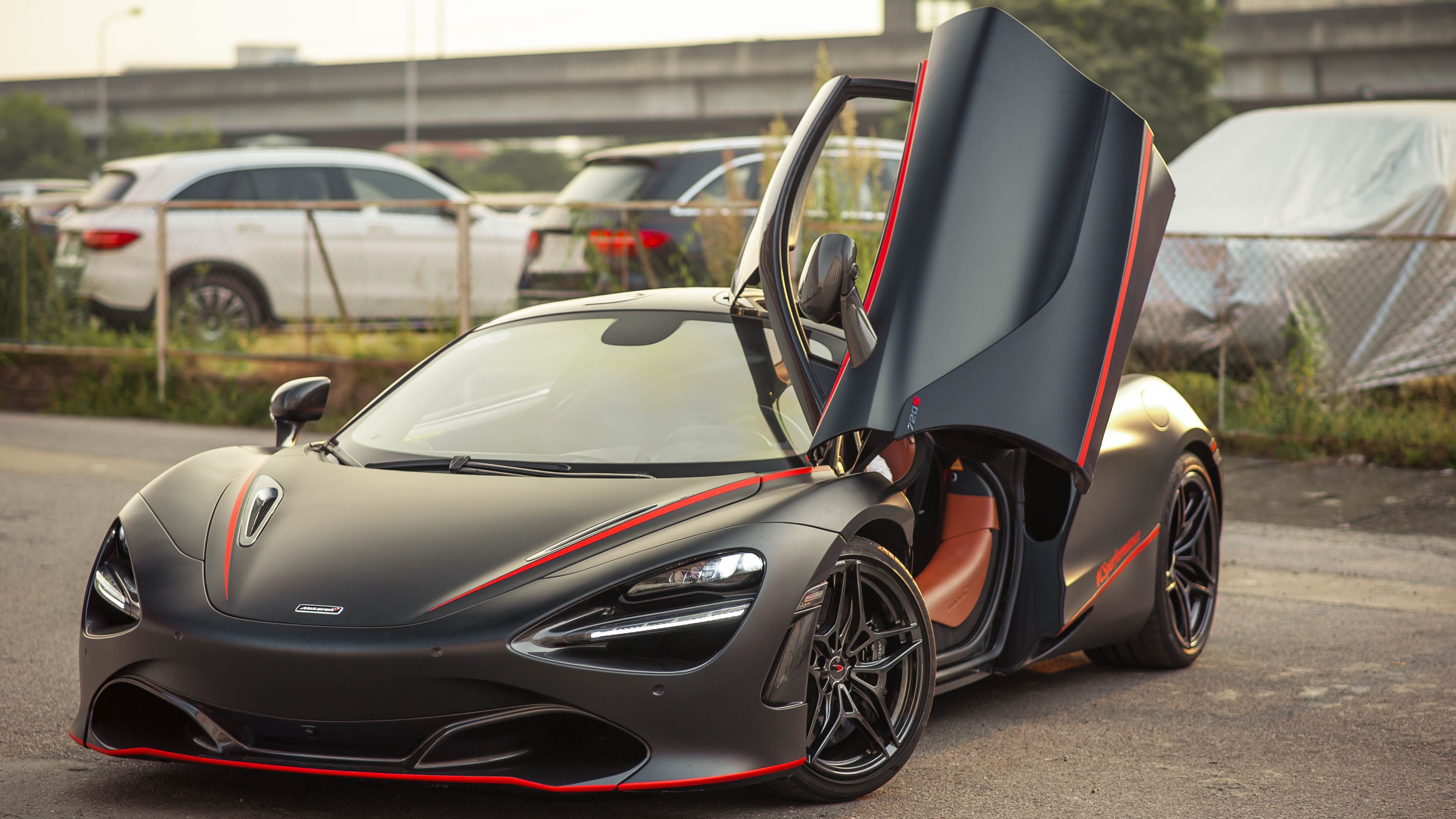 McLaren 720S dau tien Viet Nam lot xac anh 1