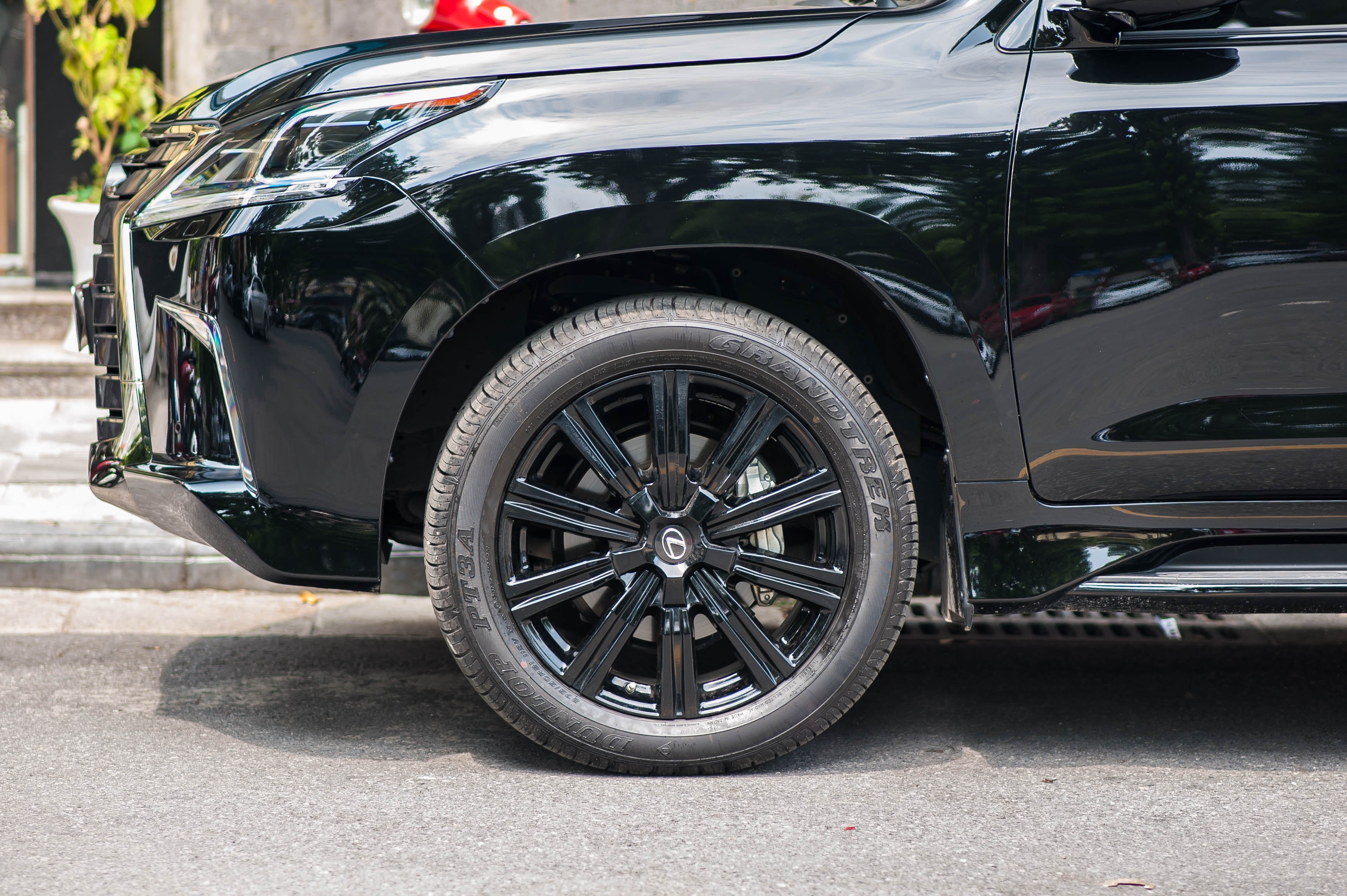 Lexus LX570 Inspiration ban dac biet tai Viet Nam anh 5