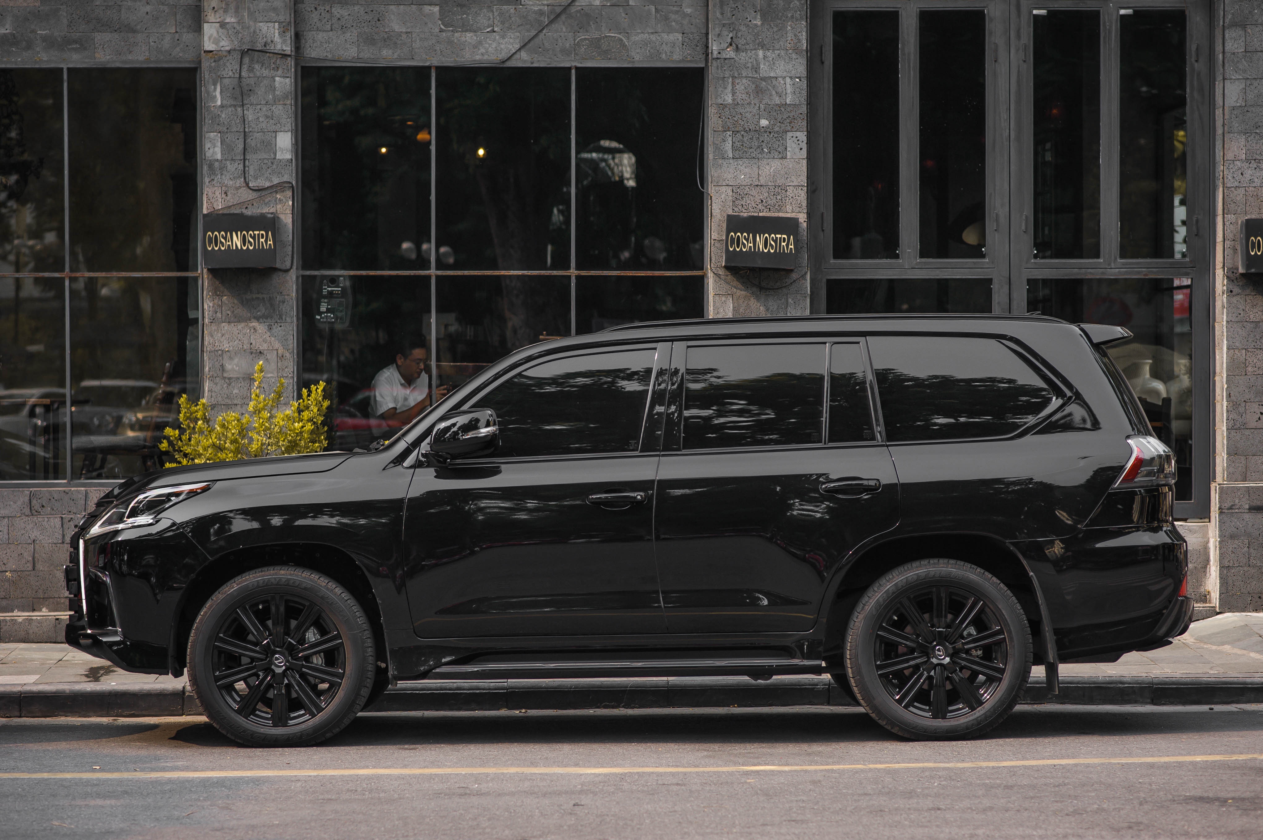 Lexus LX570 Inspiration ban dac biet tai Viet Nam anh 2