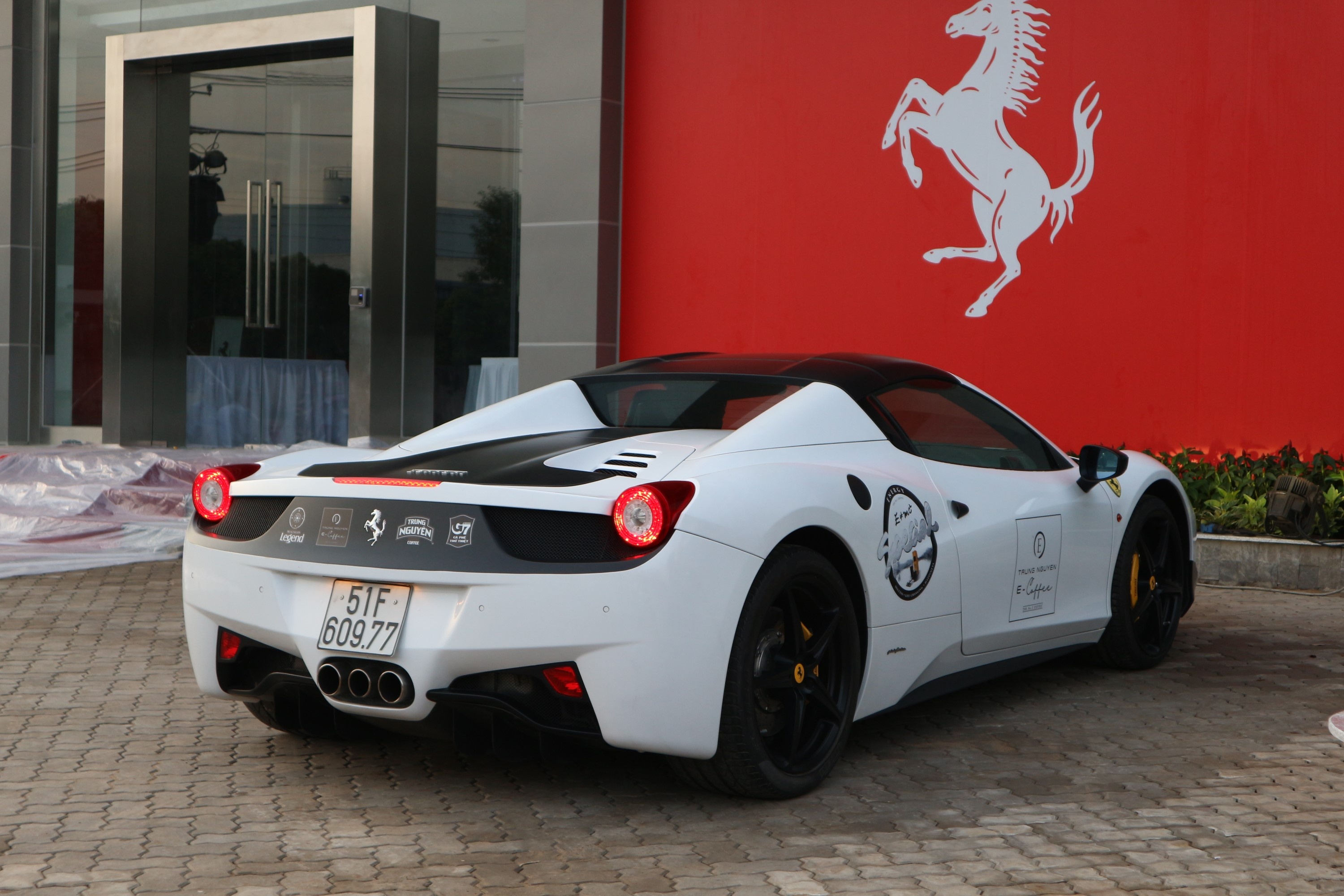 Ferrari 458 Spider Đặng Lê Nguyên Vũ ảnh 3 Ferrari 458 Spider Dang Le Nguyen Vu anh 3