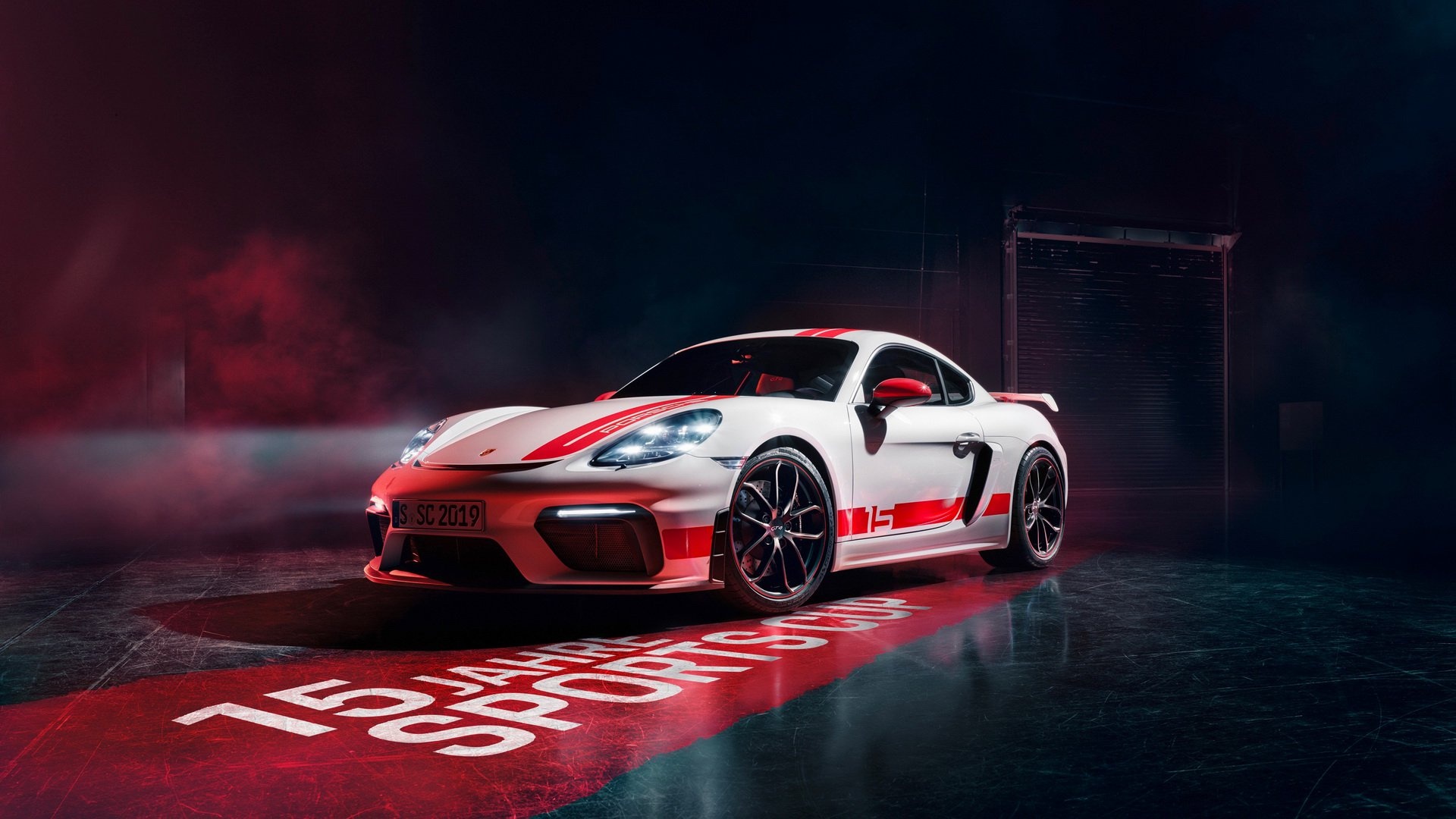 Porsche 718 Cayman ban duong dua anh 1