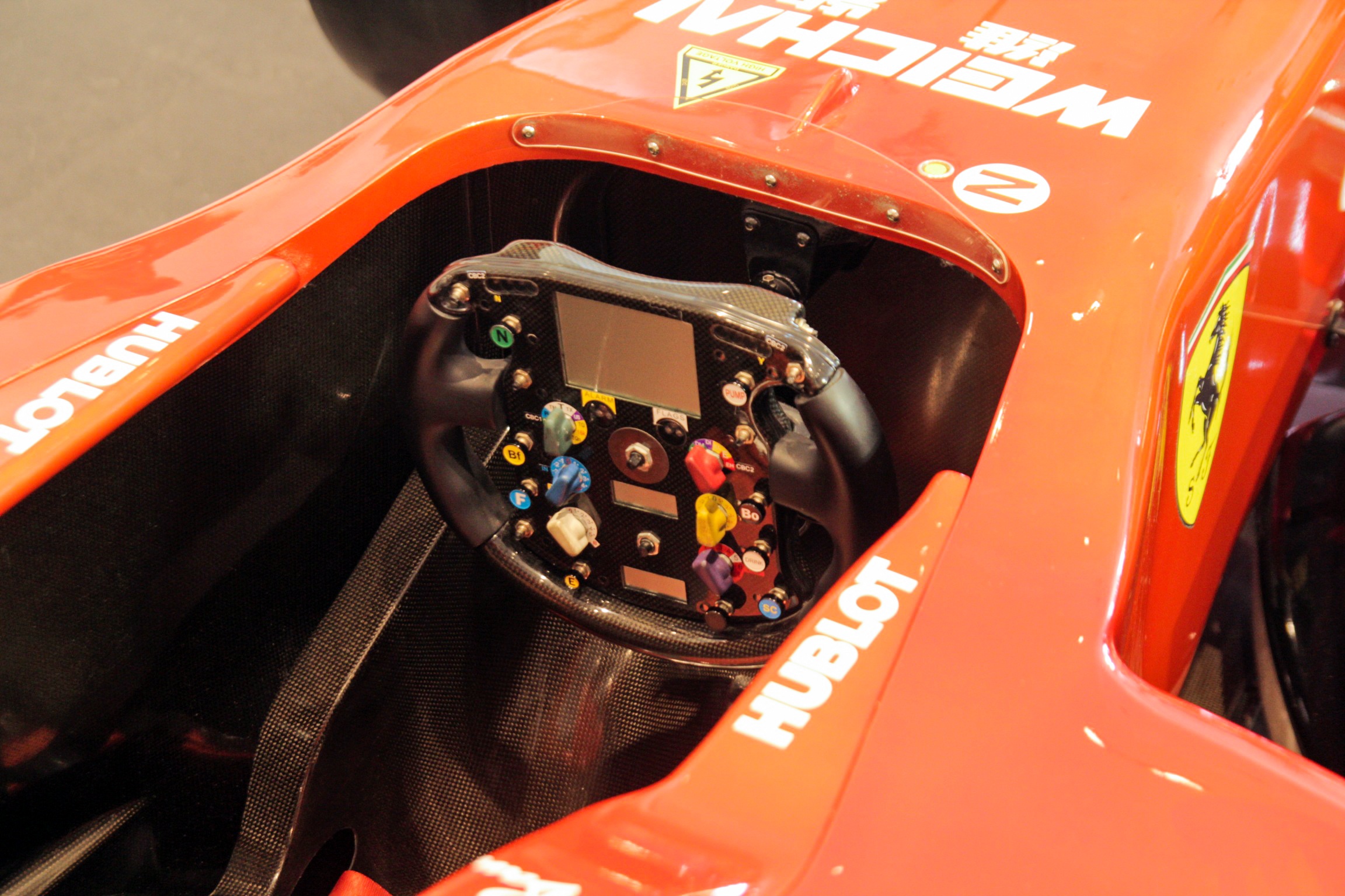 Can canh xe dua F1 cua Ferrari tai VN anh 9