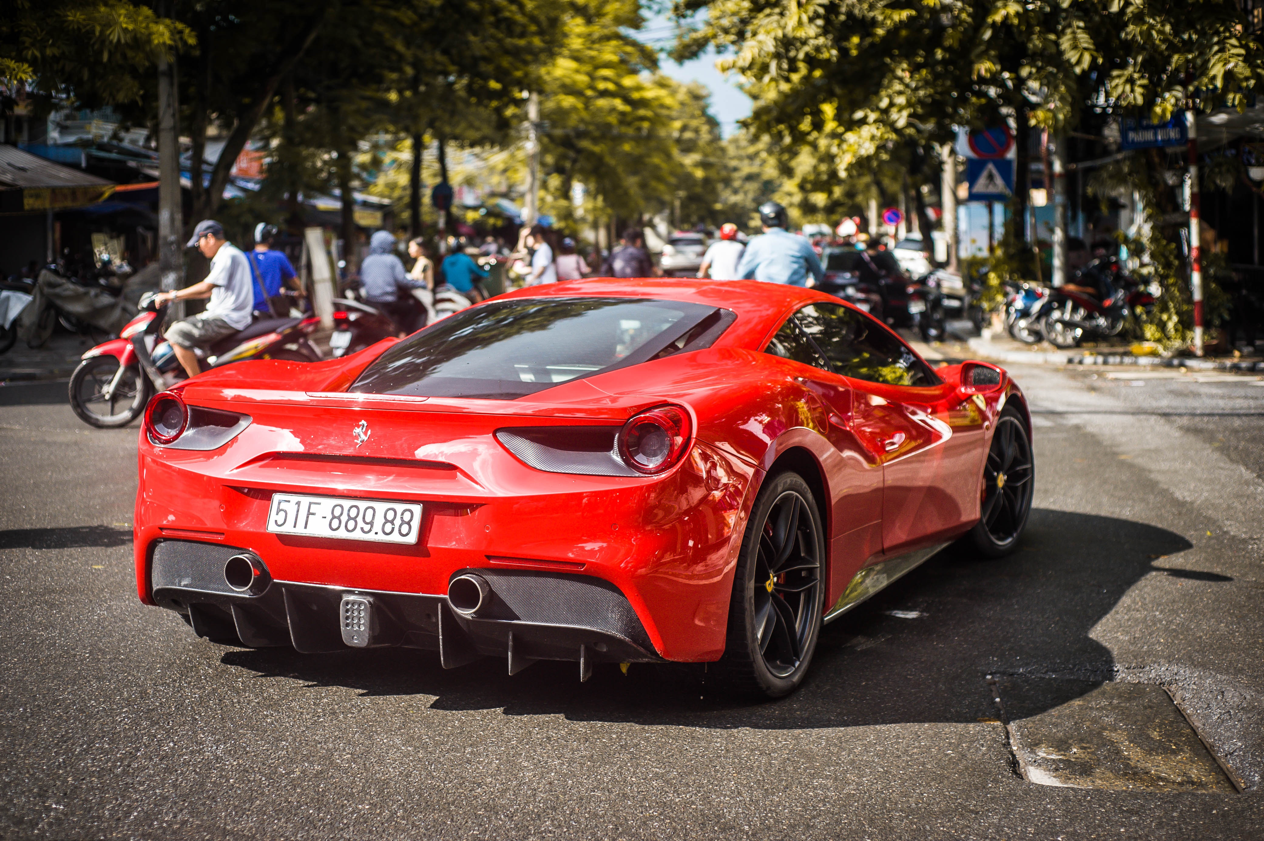 Ferrari 488 GTB cua Tuan Hung anh 16