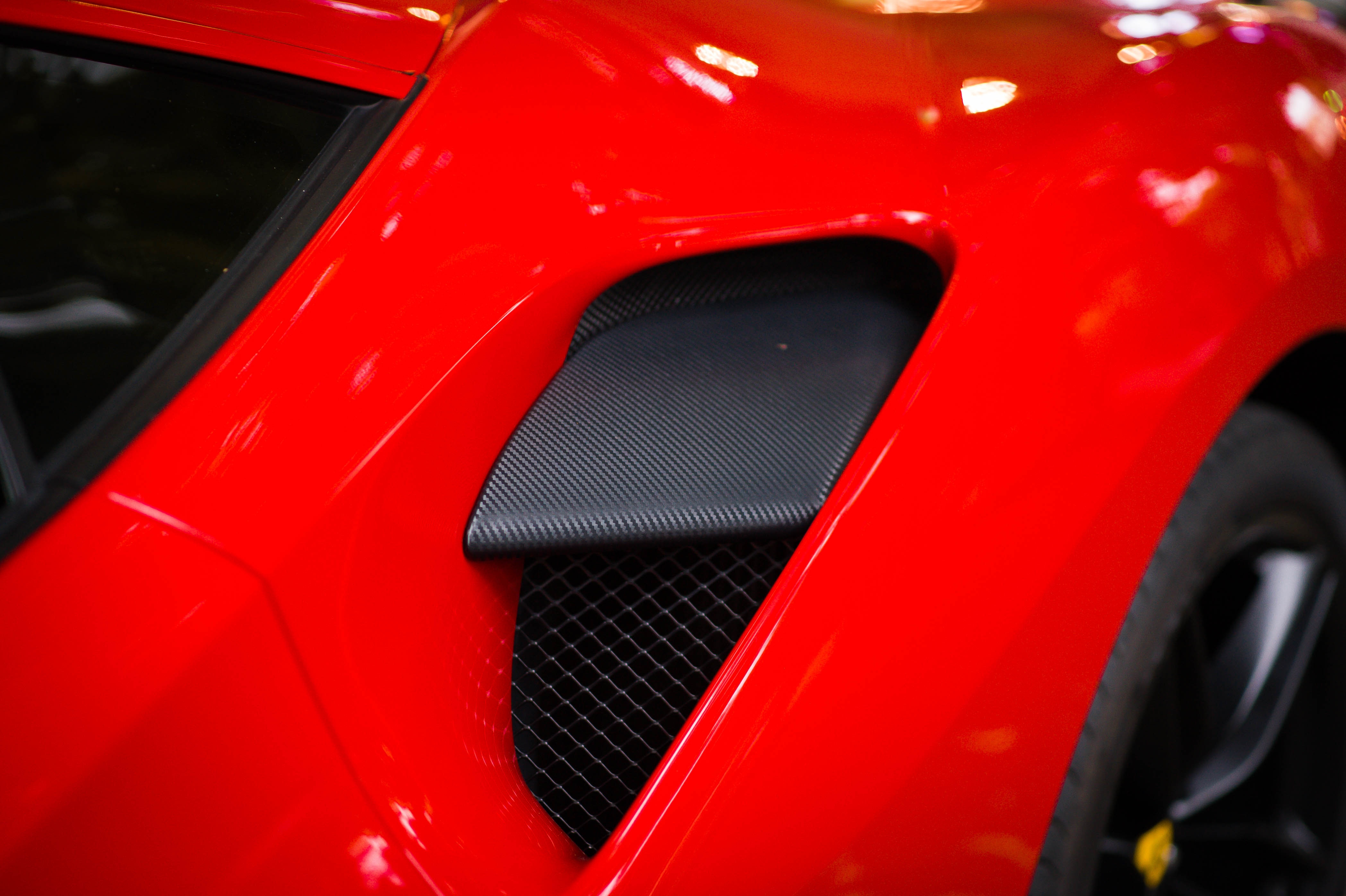 Ferrari 488 GTB cua Tuan Hung anh 34