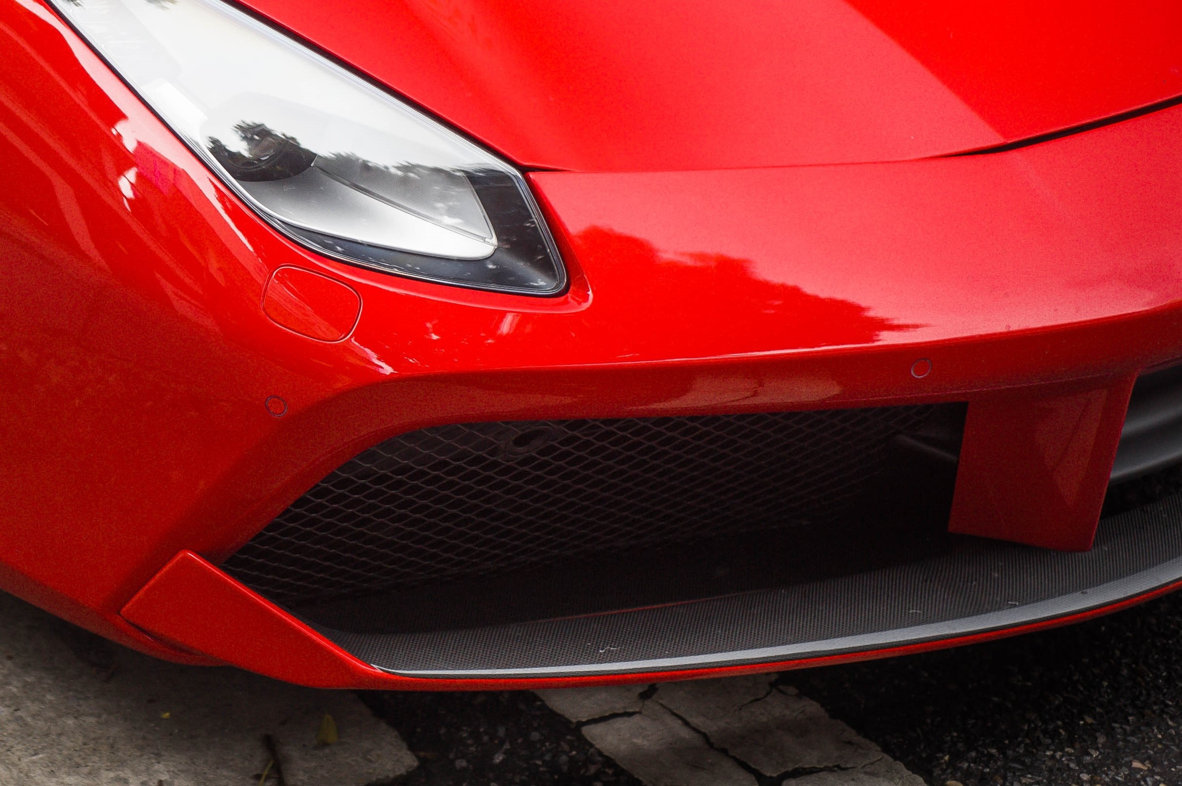 Ferrari 488 GTB cua Tuan Hung anh 39