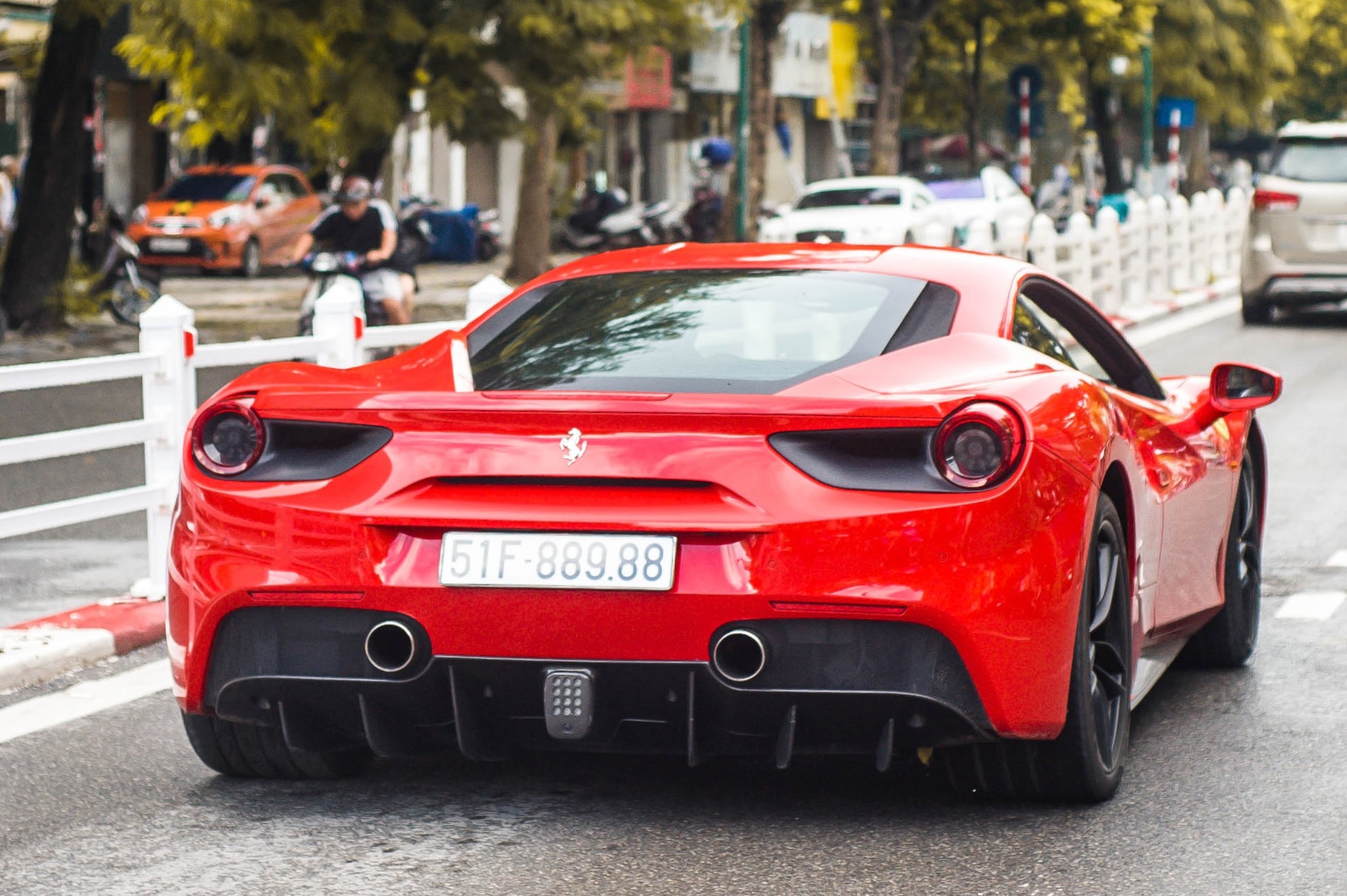 Ferrari 488 GTB cua Tuan Hung anh 8