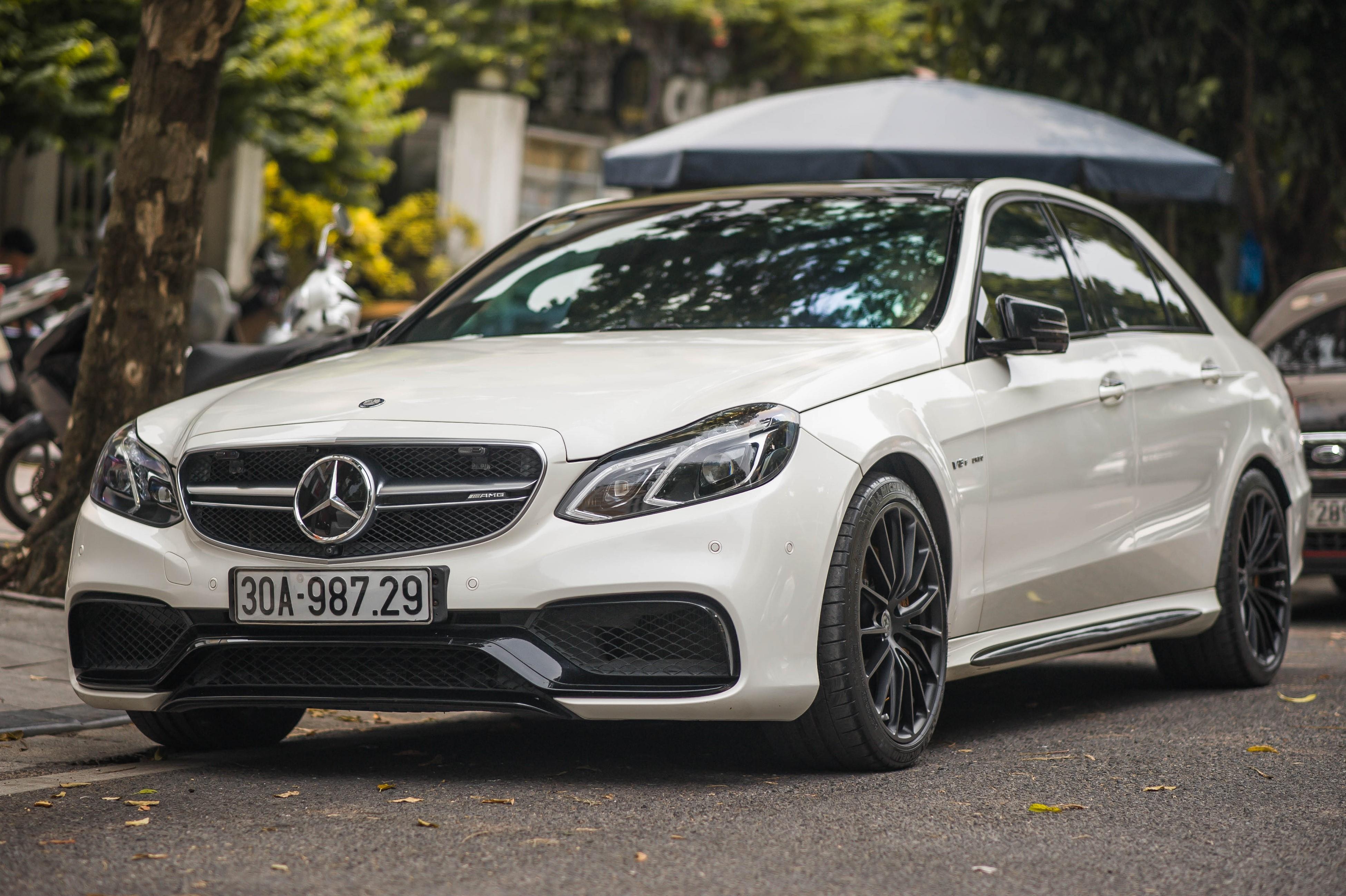 Sedan hieu suat cao Mercedes-AMG E 63 S duy nhat Viet Nam hinh anh