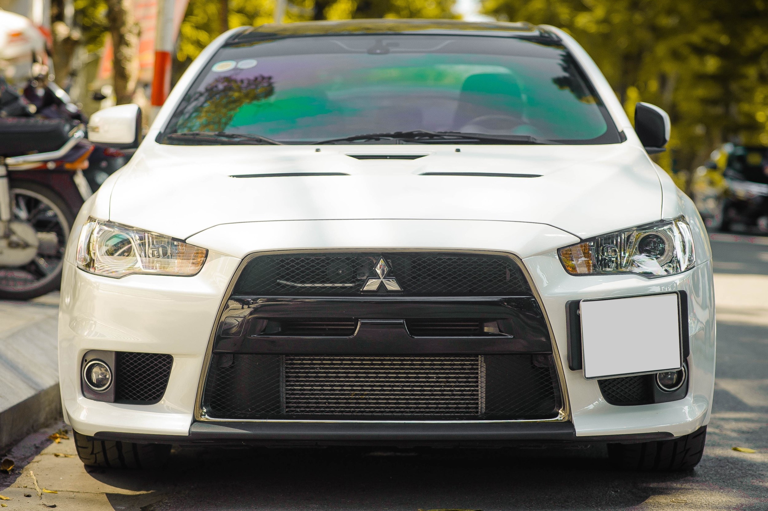 Mitsubishi Lancer Evolution o Viet Nam anh 4