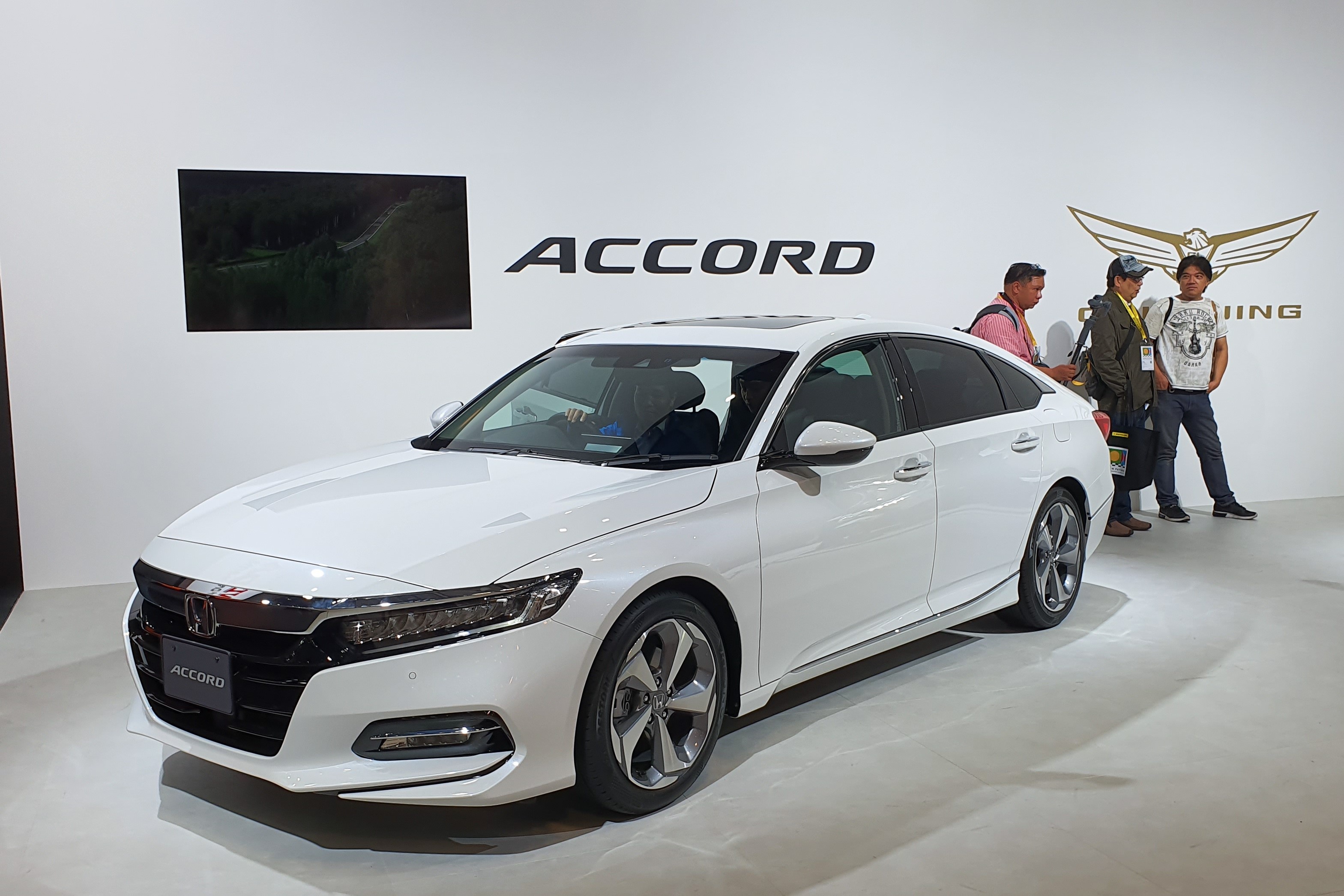 Honda Accord ra mat tai Nhat anh 1