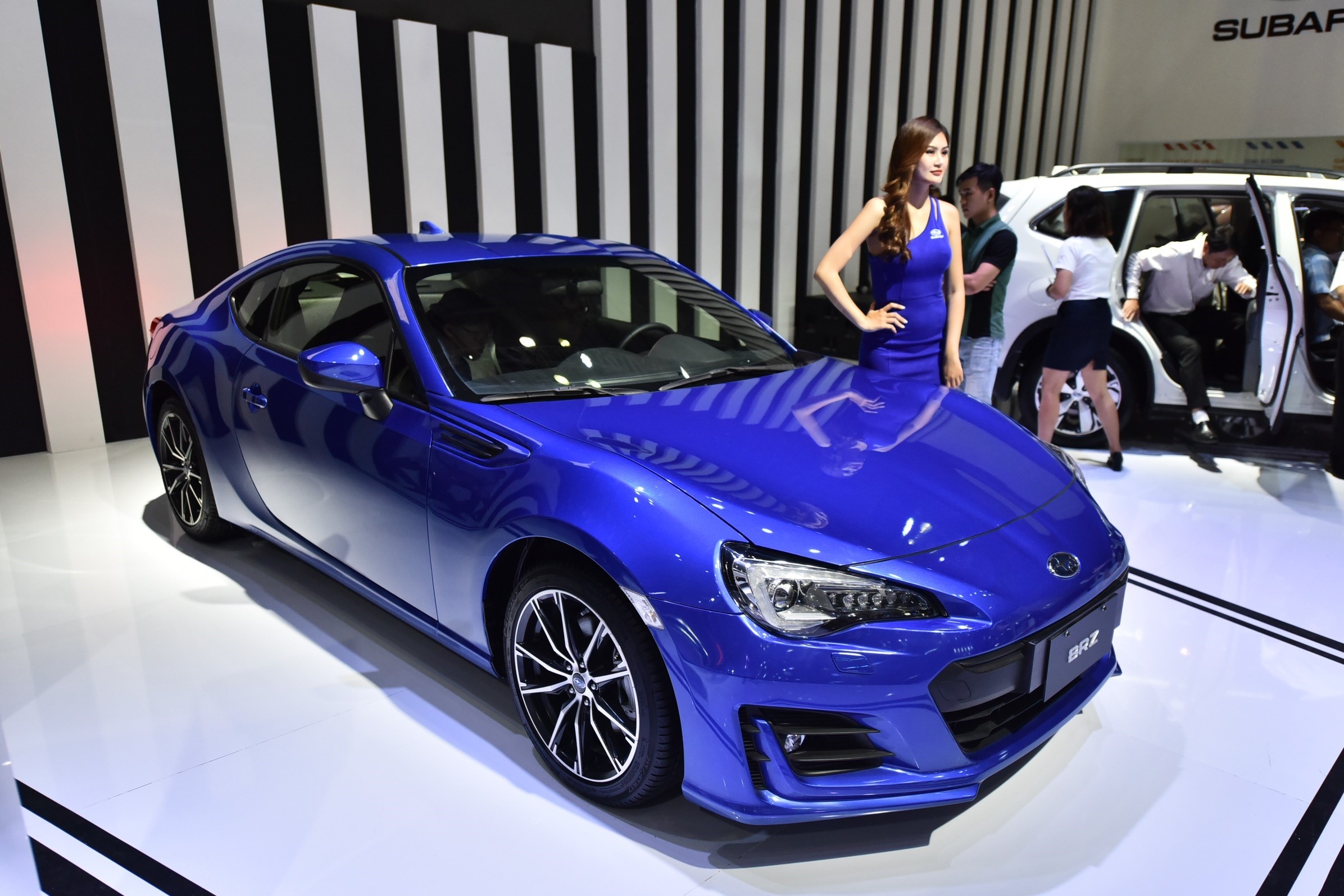 Chi tiet xe the thao Subaru BRZ anh 1