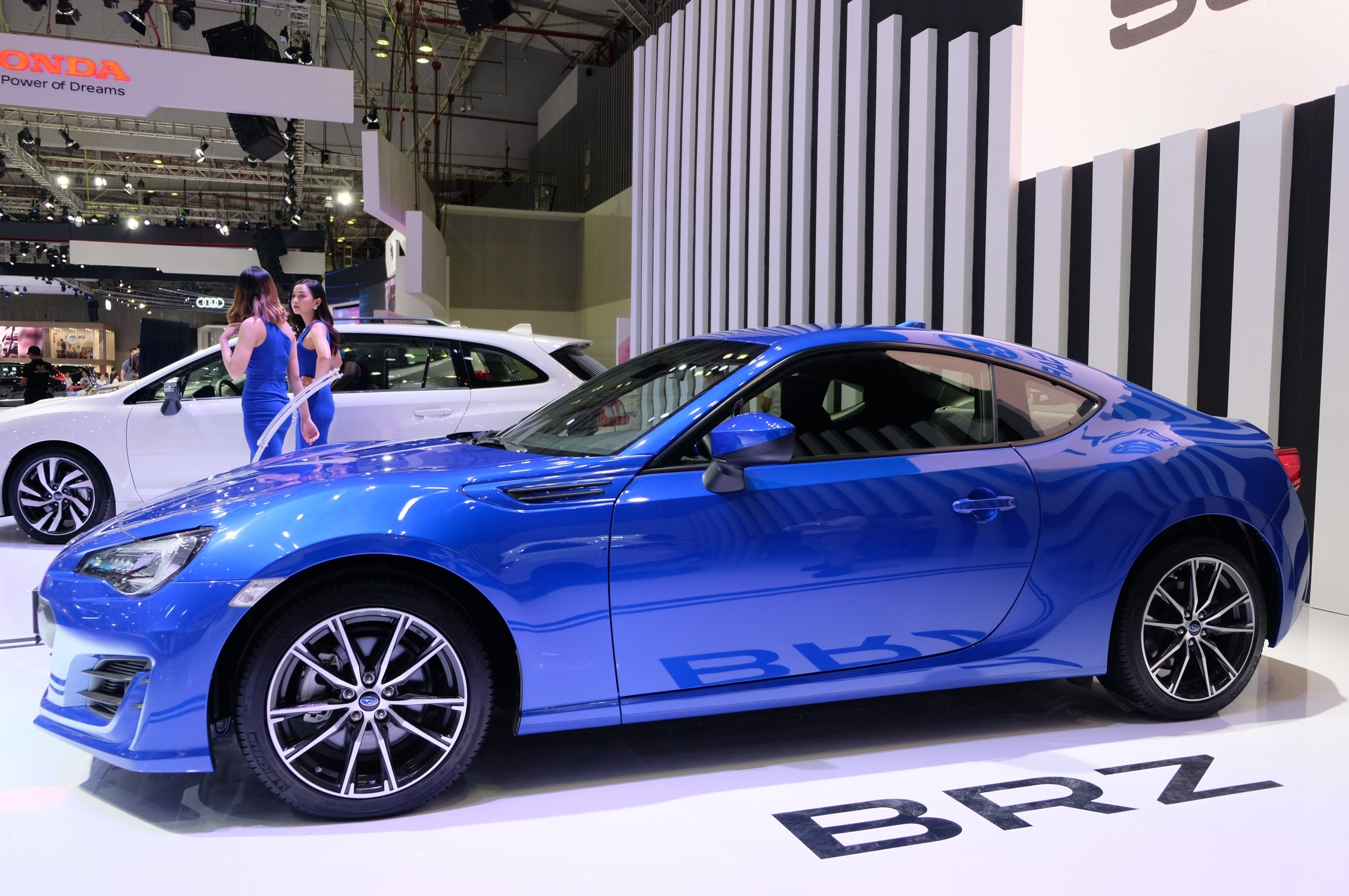 Chi tiet xe the thao Subaru BRZ anh 2