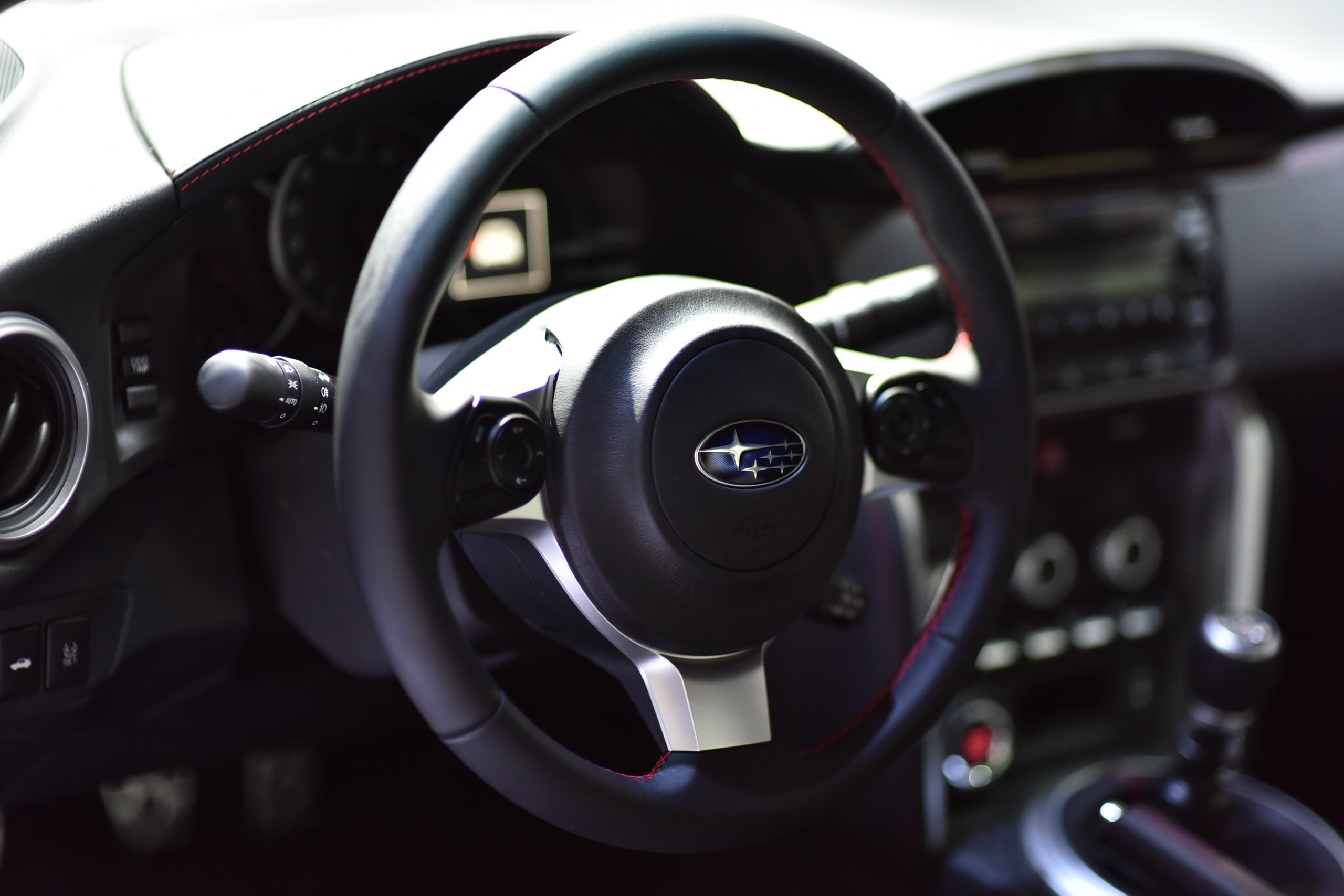 Chi tiet xe the thao Subaru BRZ anh 8