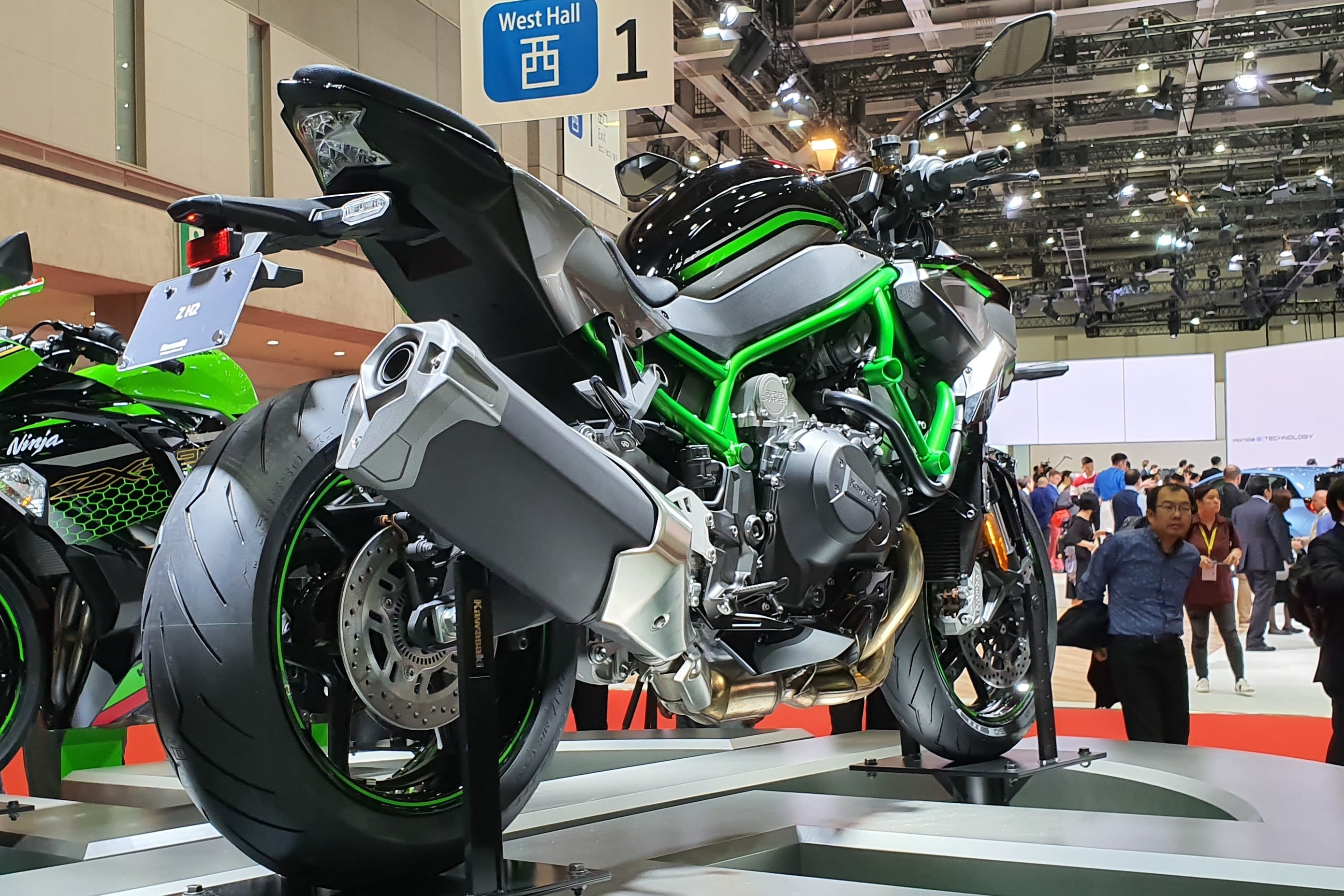 Kawasaki Z H2 ra mắt ảnh 2 Kawasaki Z H2 ra mat anh 2