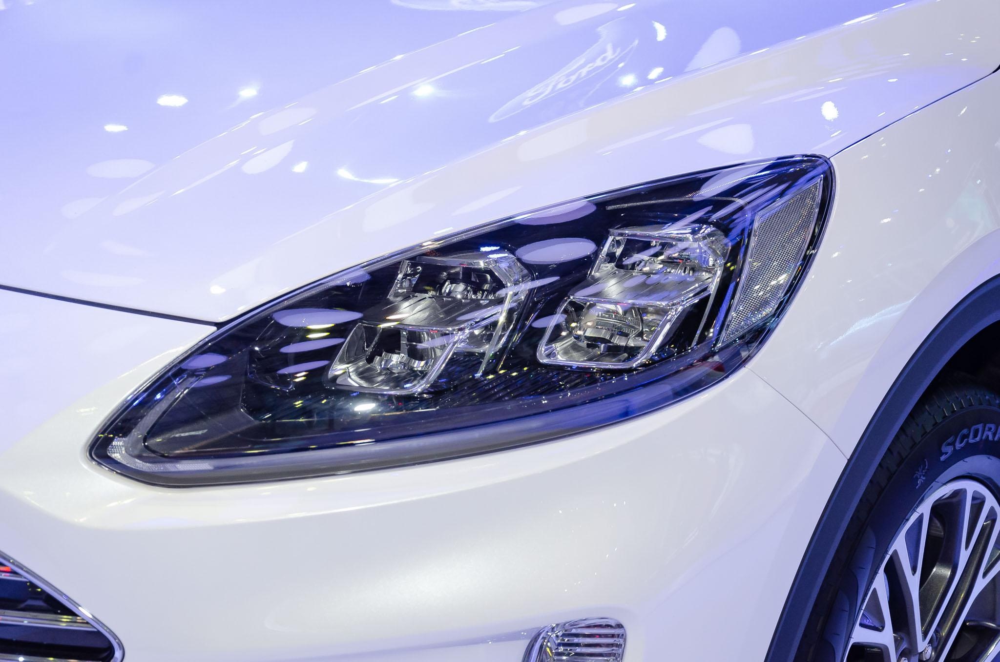 Cận cảnh Ford Escape tại Việt Nam ảnh 4 Can canh Ford Escape tai Viet Nam anh 4