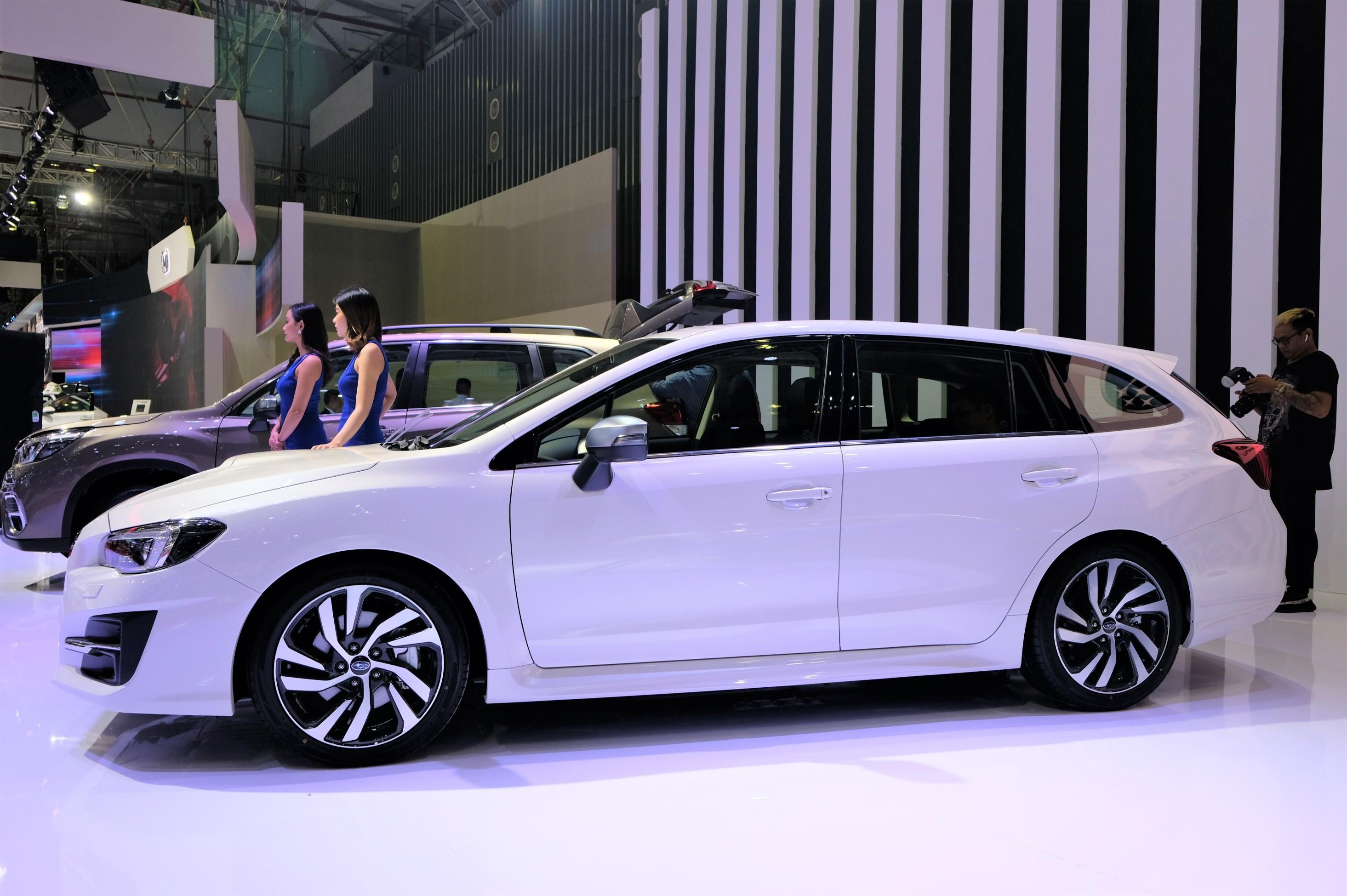 Can canh Subaru Levorg 2.0 GT-S - xe gia dinh dam chat the thao hinh anh