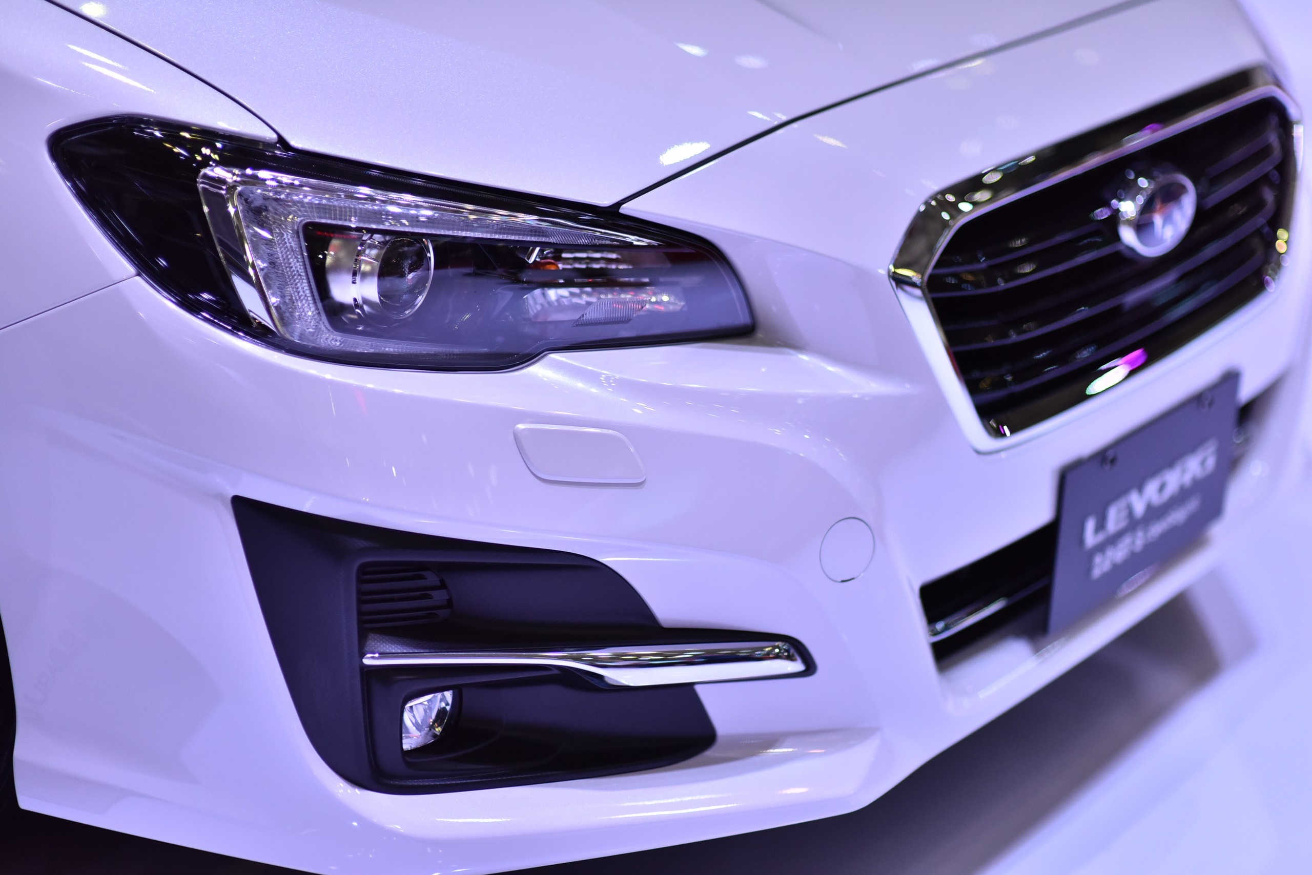 Xe gia dinh the thao Subaru Levorg 2.0 GT-S anh 4