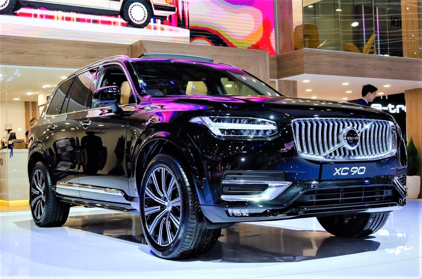 Volvo XC 90 ban nang cap ra mat Viet Nam, gia 4 ty dong hinh anh