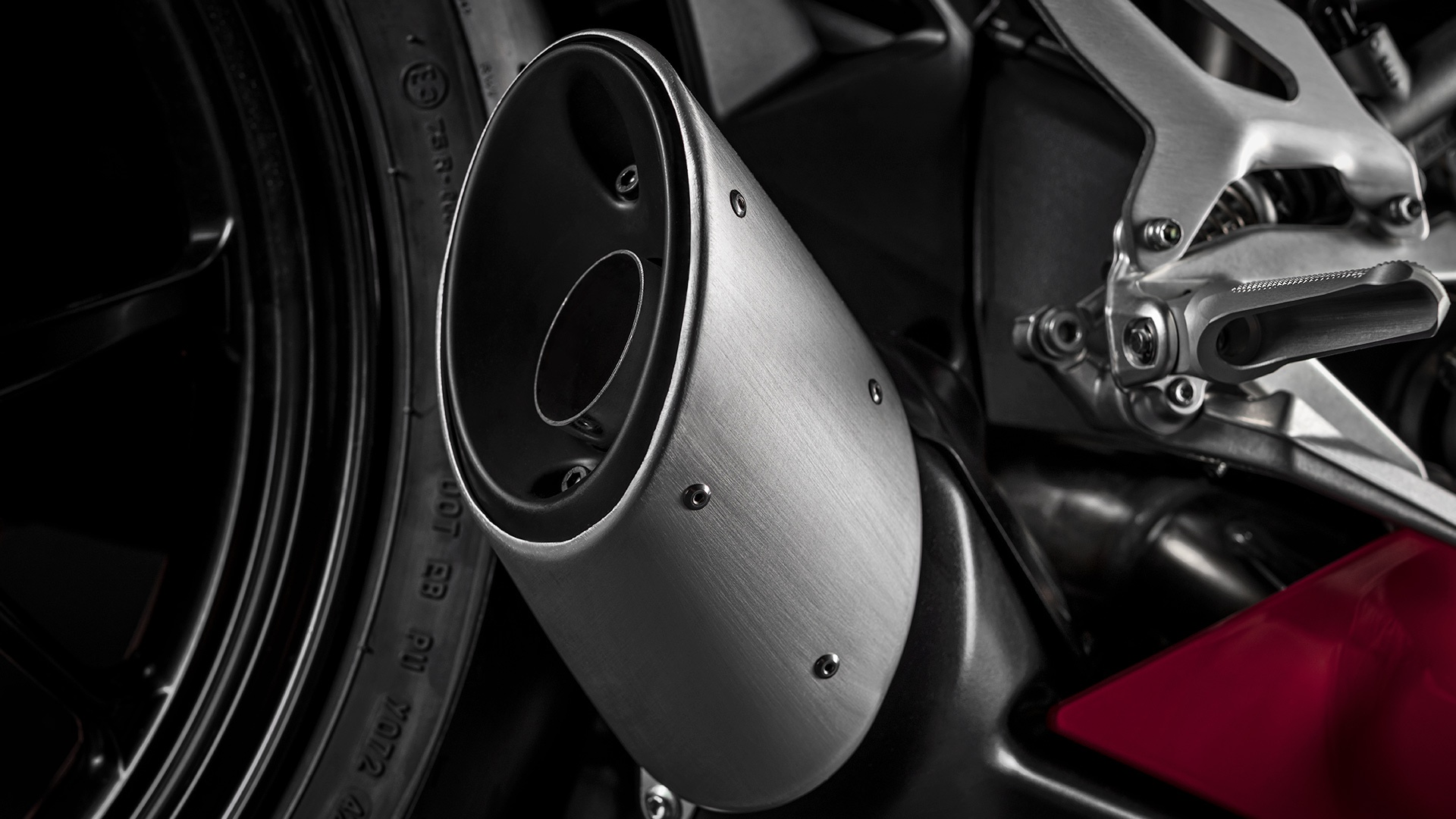 Ducati Panigale V2 ra mat anh 11