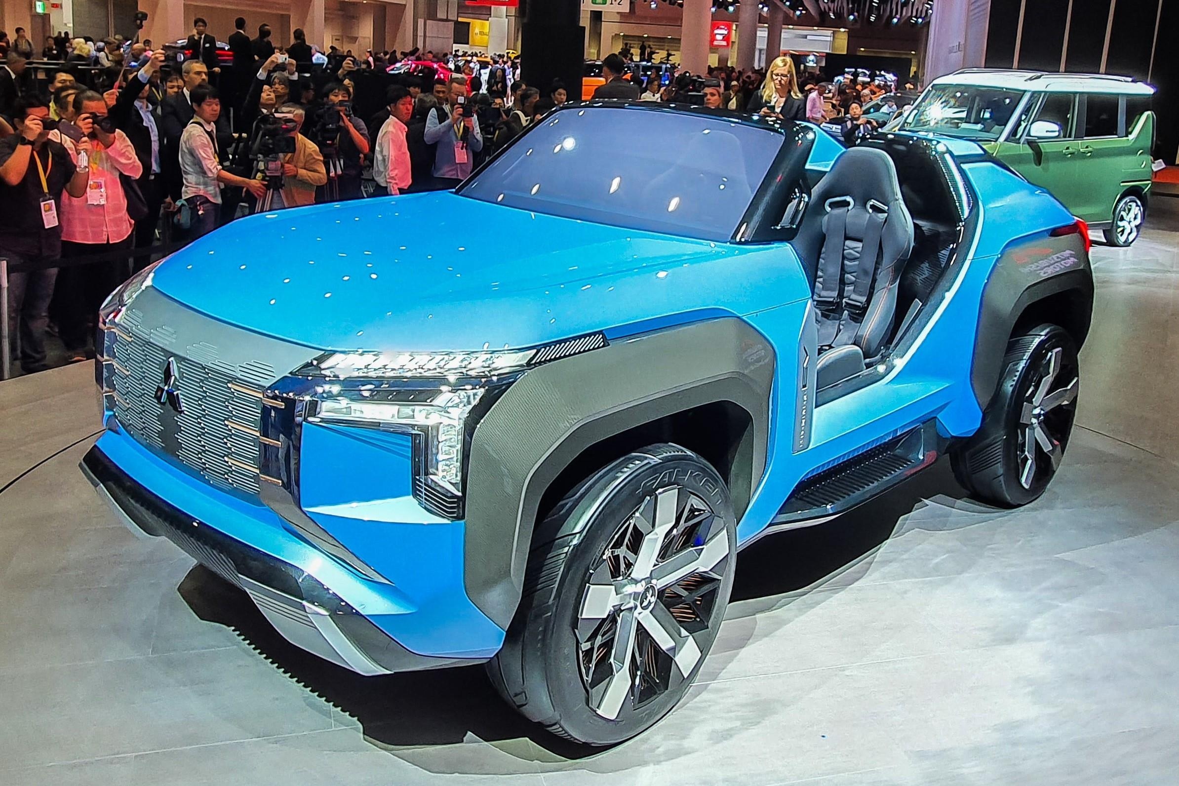 Mitsubishi Mi-Tech Concept - SUV mui tran khong co cua hinh anh