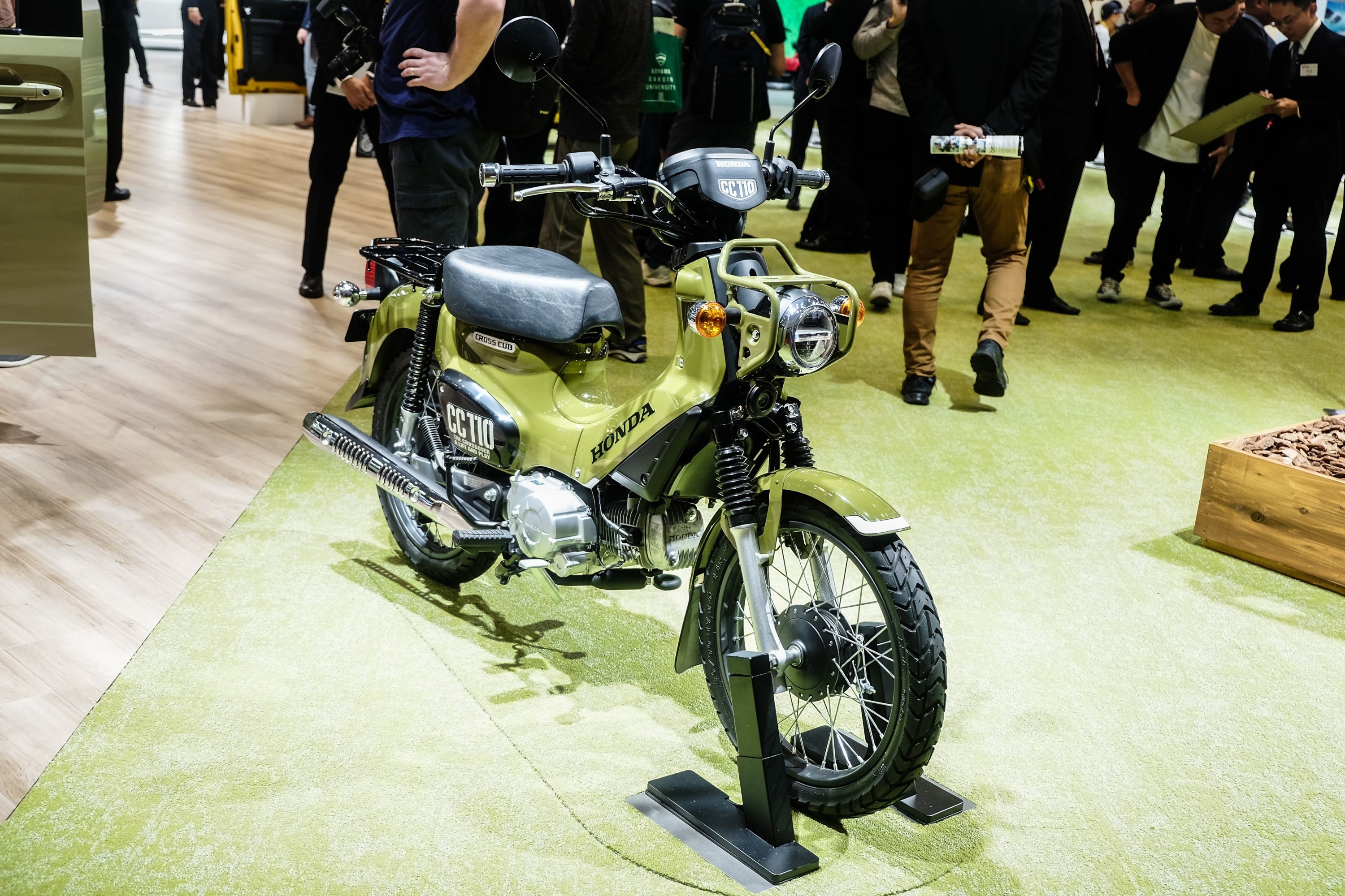 Honda Cross Cub 110 ra mat anh 1