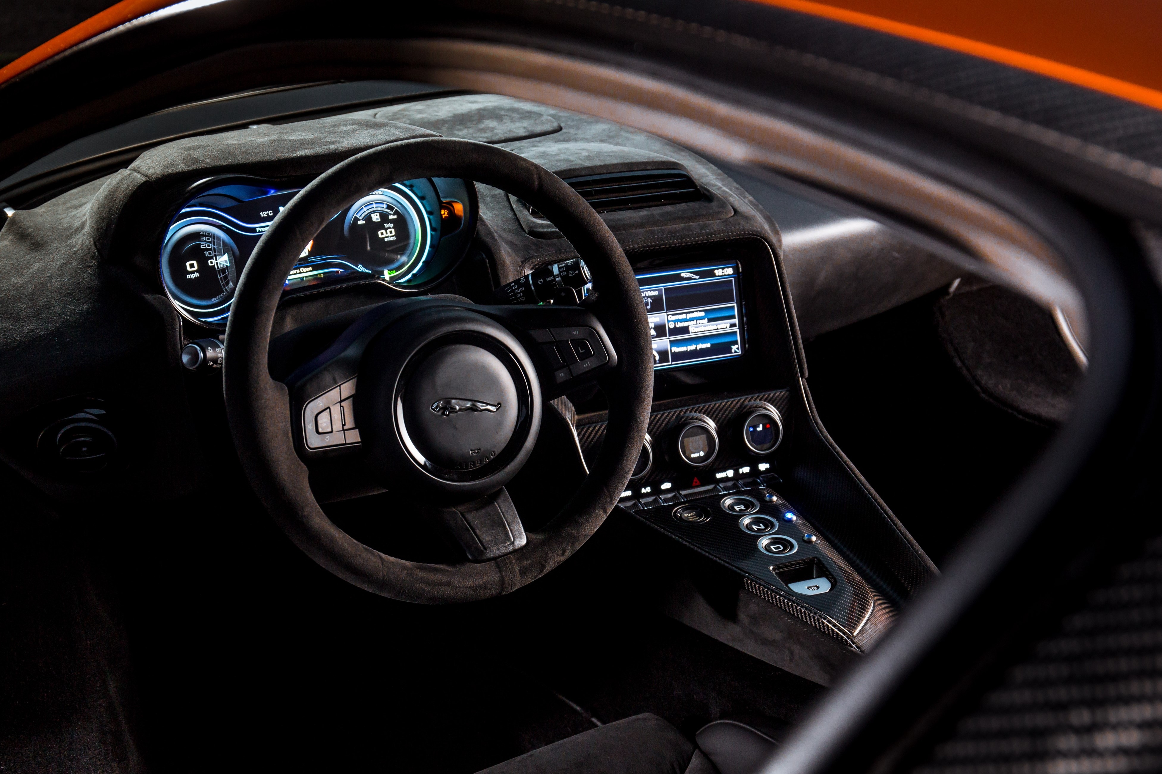 Jaguar C-X75 cua James Bond anh 26