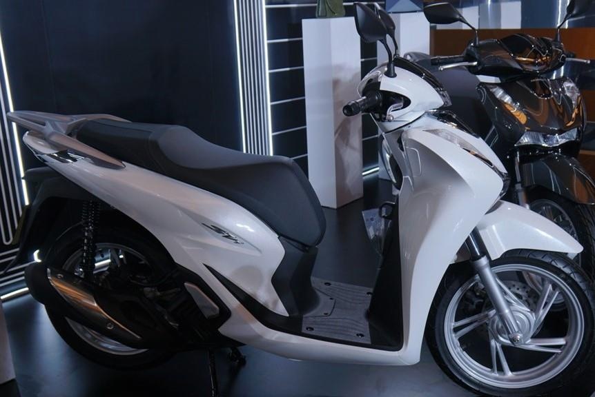 'Kho mua Honda SH 2020 dung gia 71 trieu dong' hinh anh