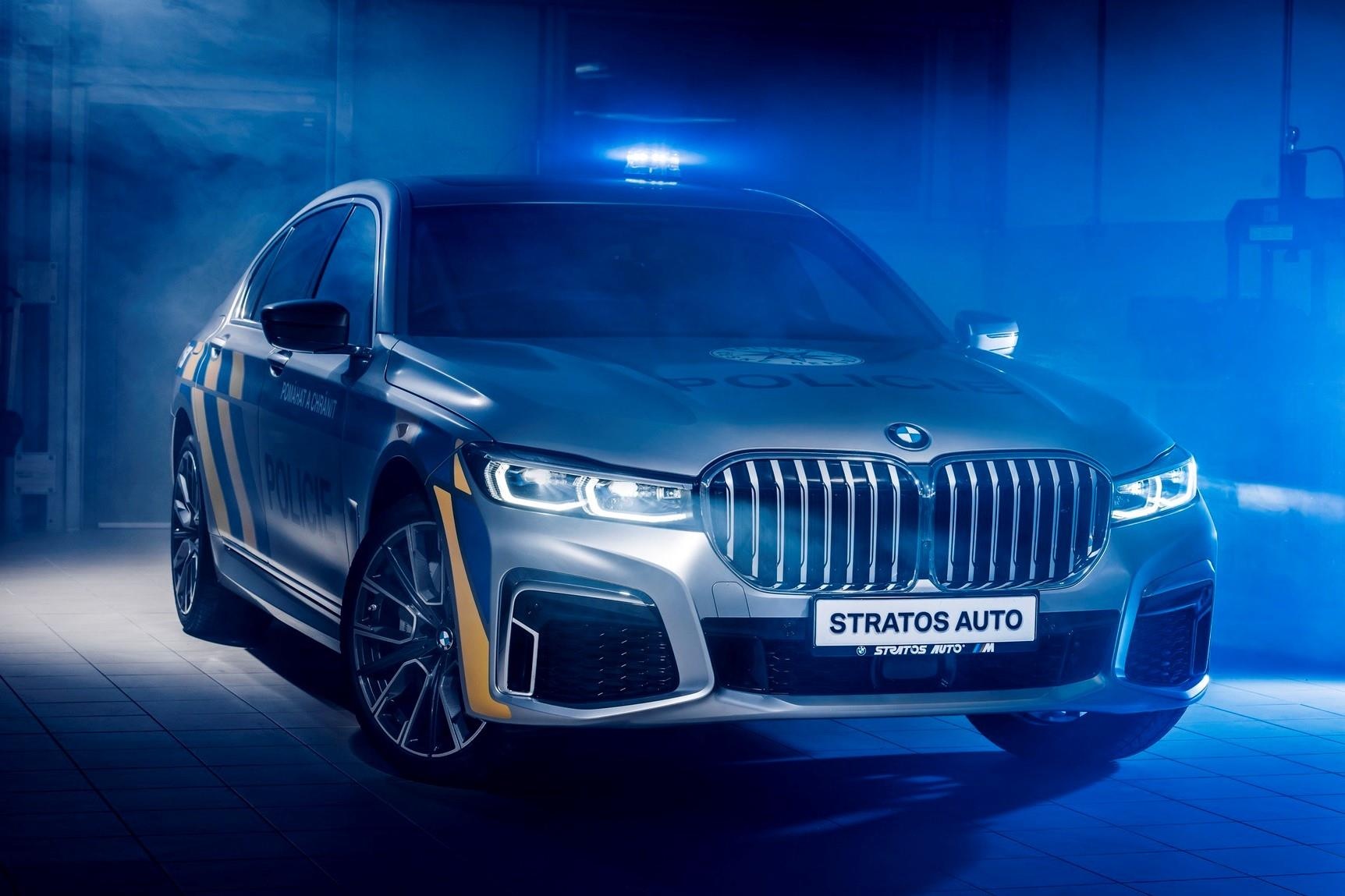 BMW 7-Series plug-in hybrid duoc dung lam xe canh sat tai Czech hinh anh