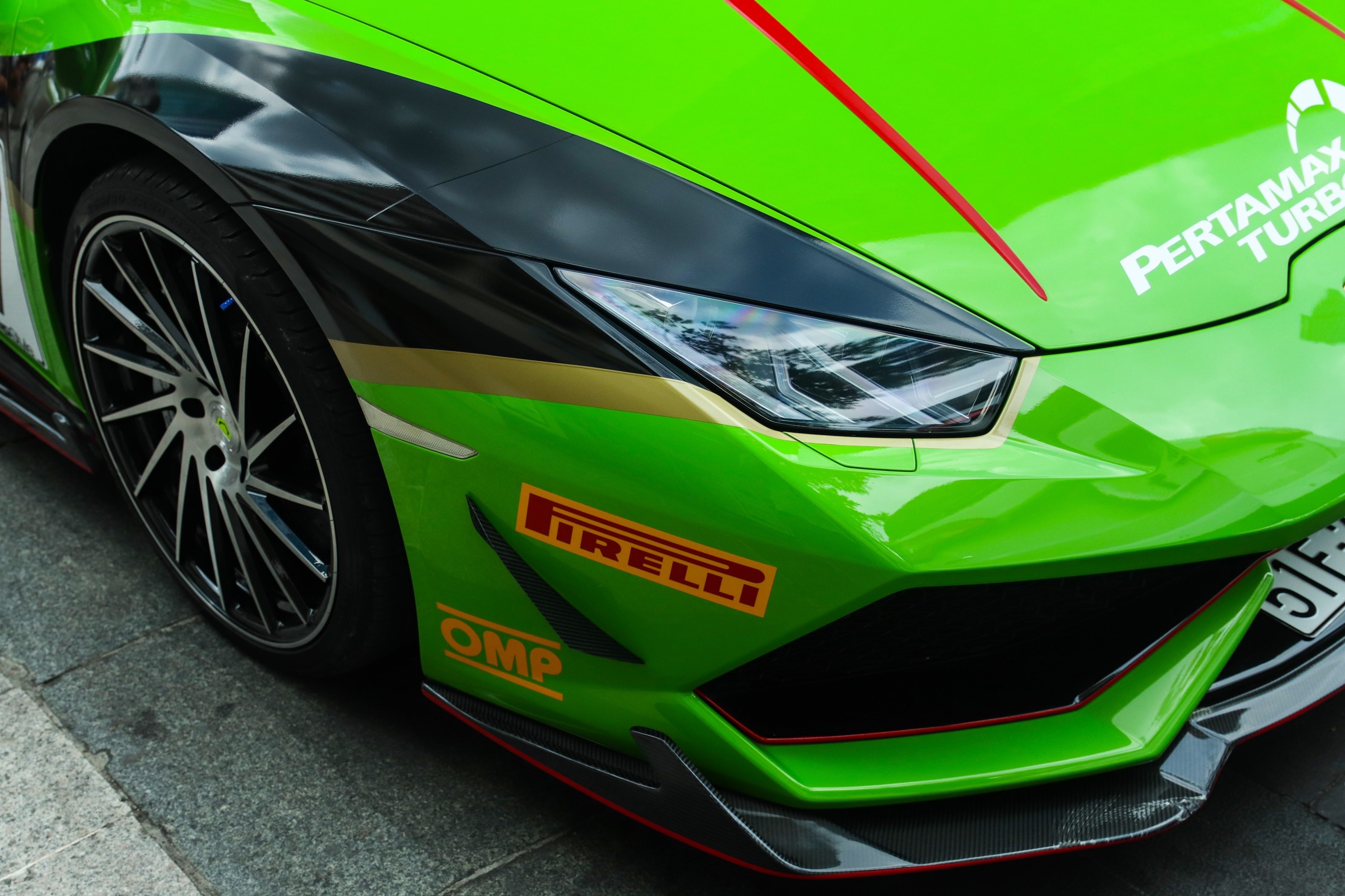 Lamborghini Huracan do RevoZport anh 3