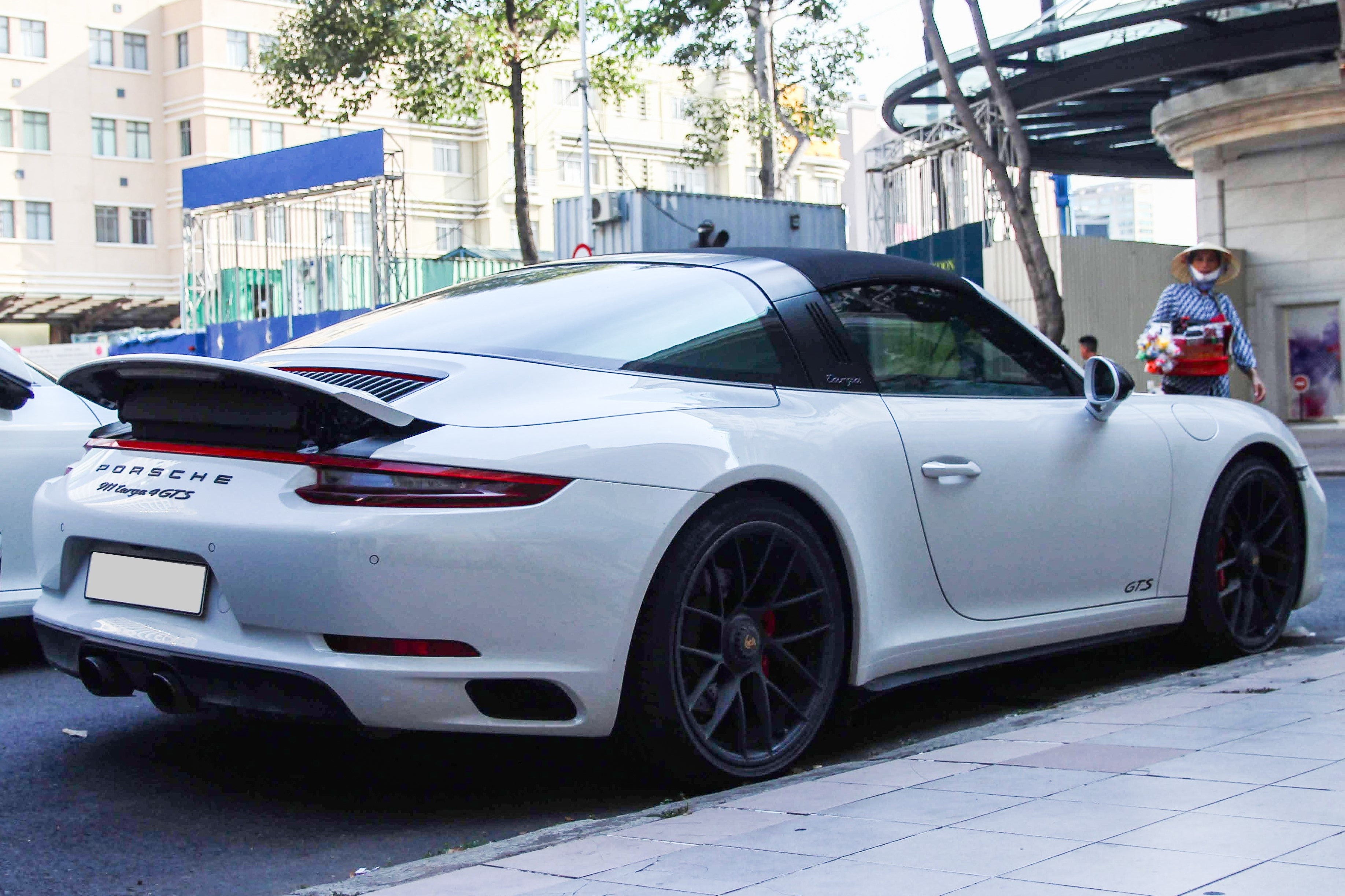 Porsche 911 Targa 4 GTS doc nhat Viet Nam anh 4