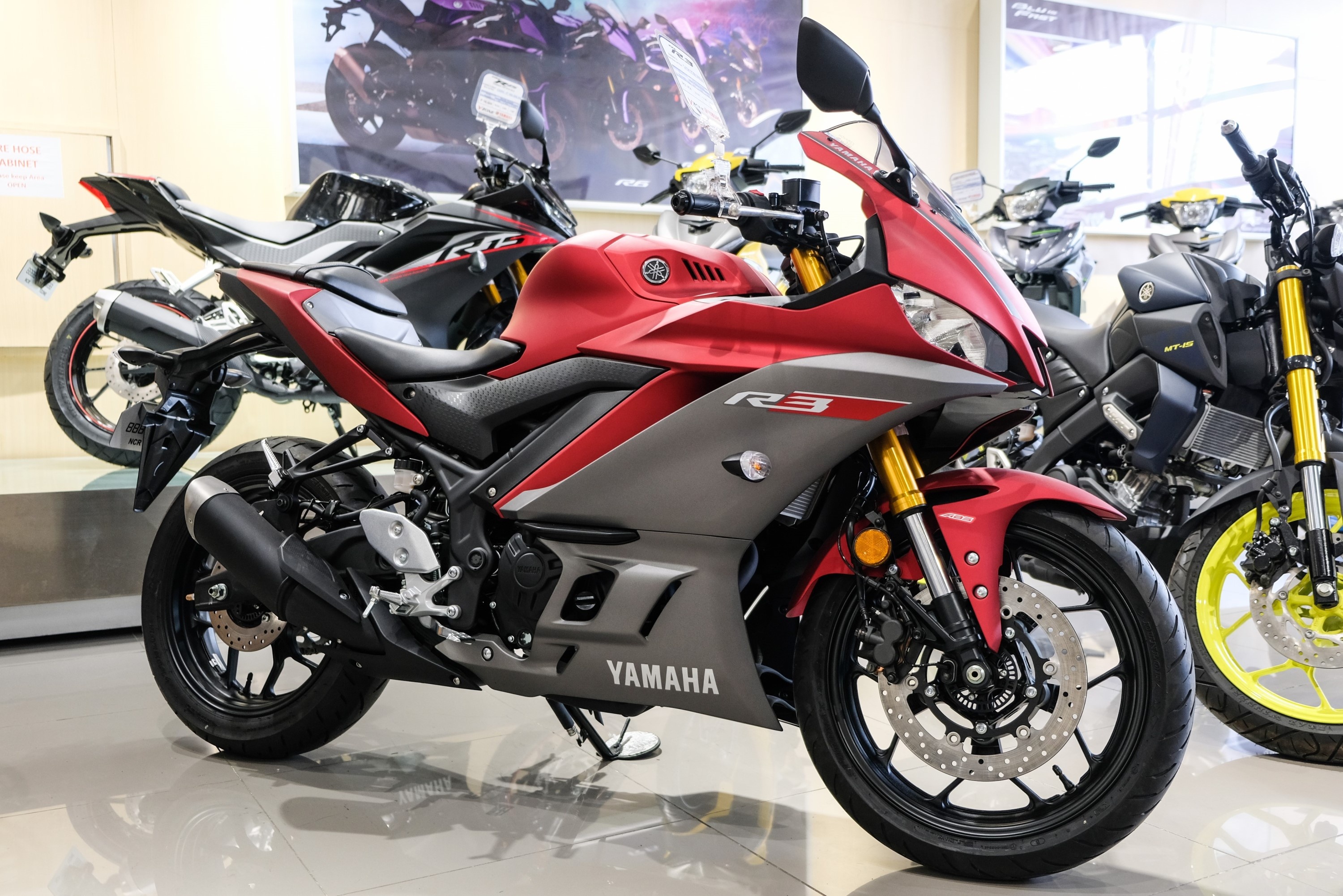 Yamaha YZF-R3 gia 120 trieu tai Philippines anh 1