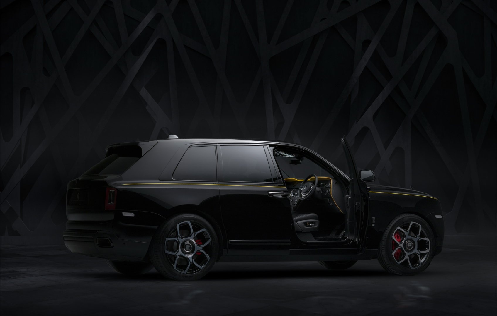 Rolls-Royce Cullinan Black Badge anh 7