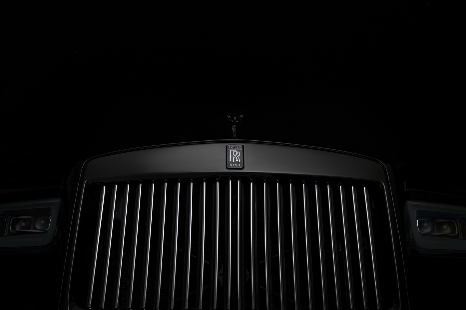 Rolls-Royce Cullinan Black Badge anh 9