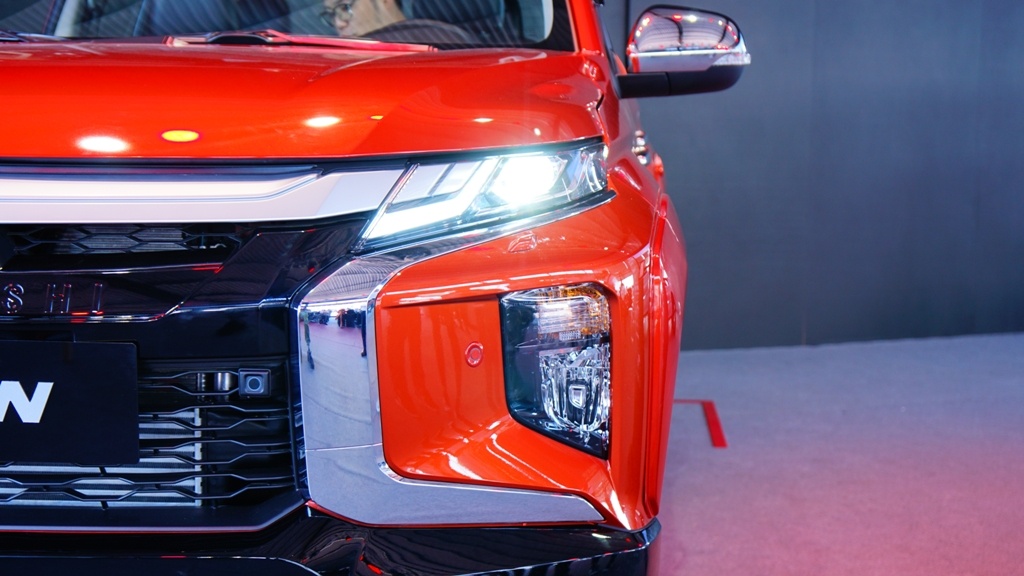 Mitsubishi Triton moi ra mat Viet Nam anh 2