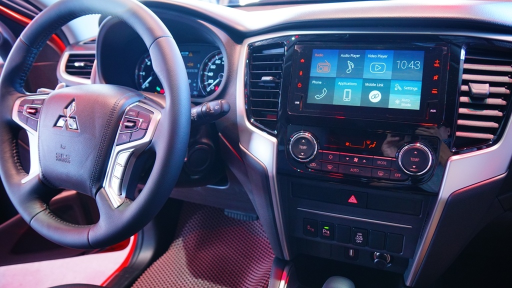 Mitsubishi Triton moi ra mat Viet Nam anh 12