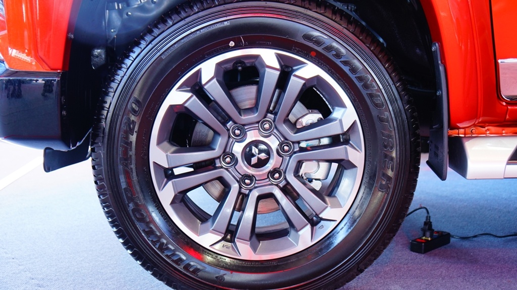 Mitsubishi Triton moi ra mat Viet Nam anh 4