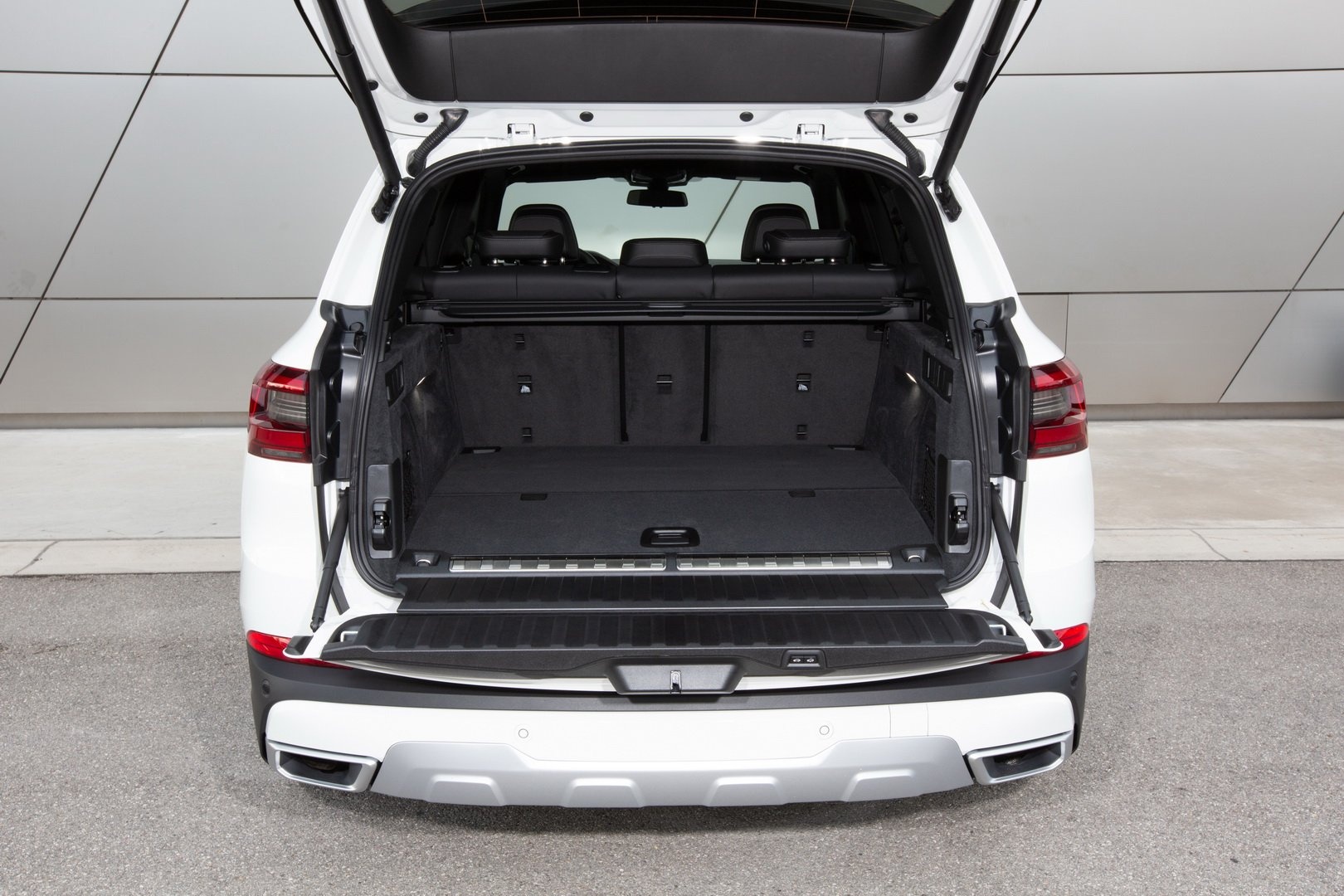 BMW X5 xDrive45e Hybrid anh 21