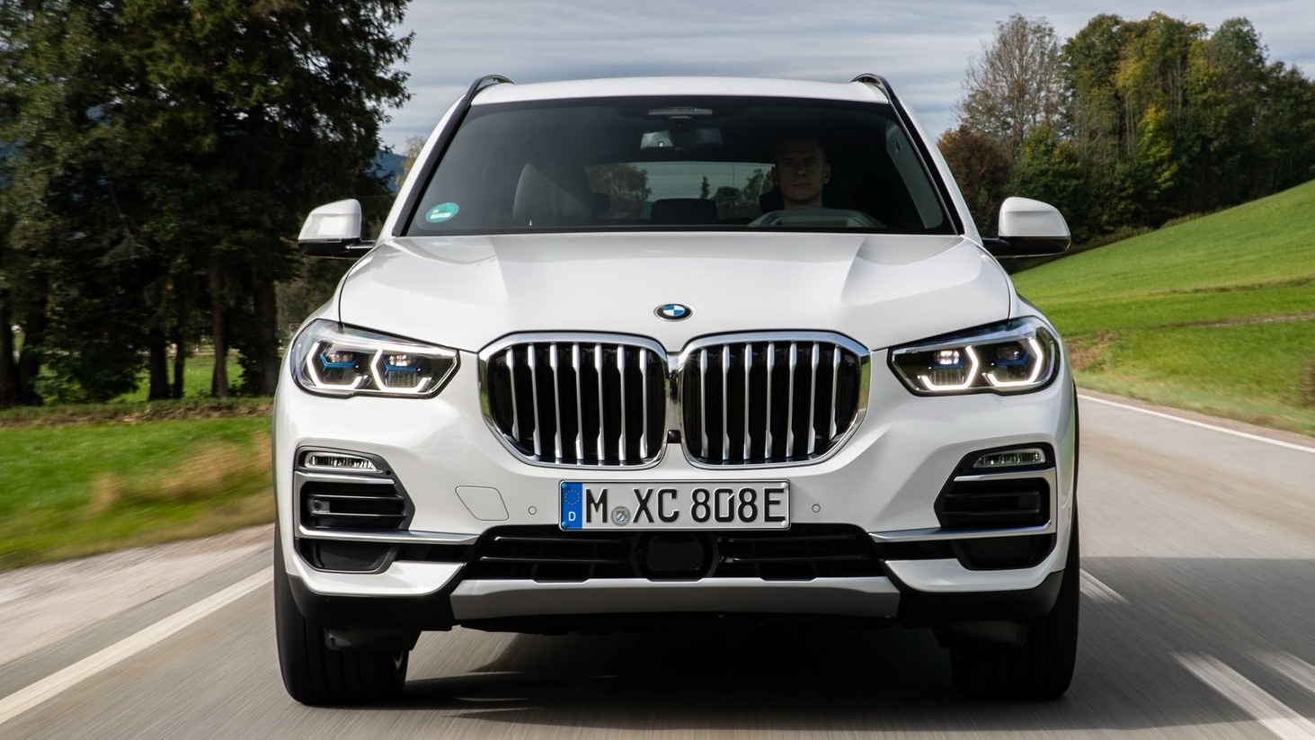 BMW X5 xDrive45e Hybrid anh 13