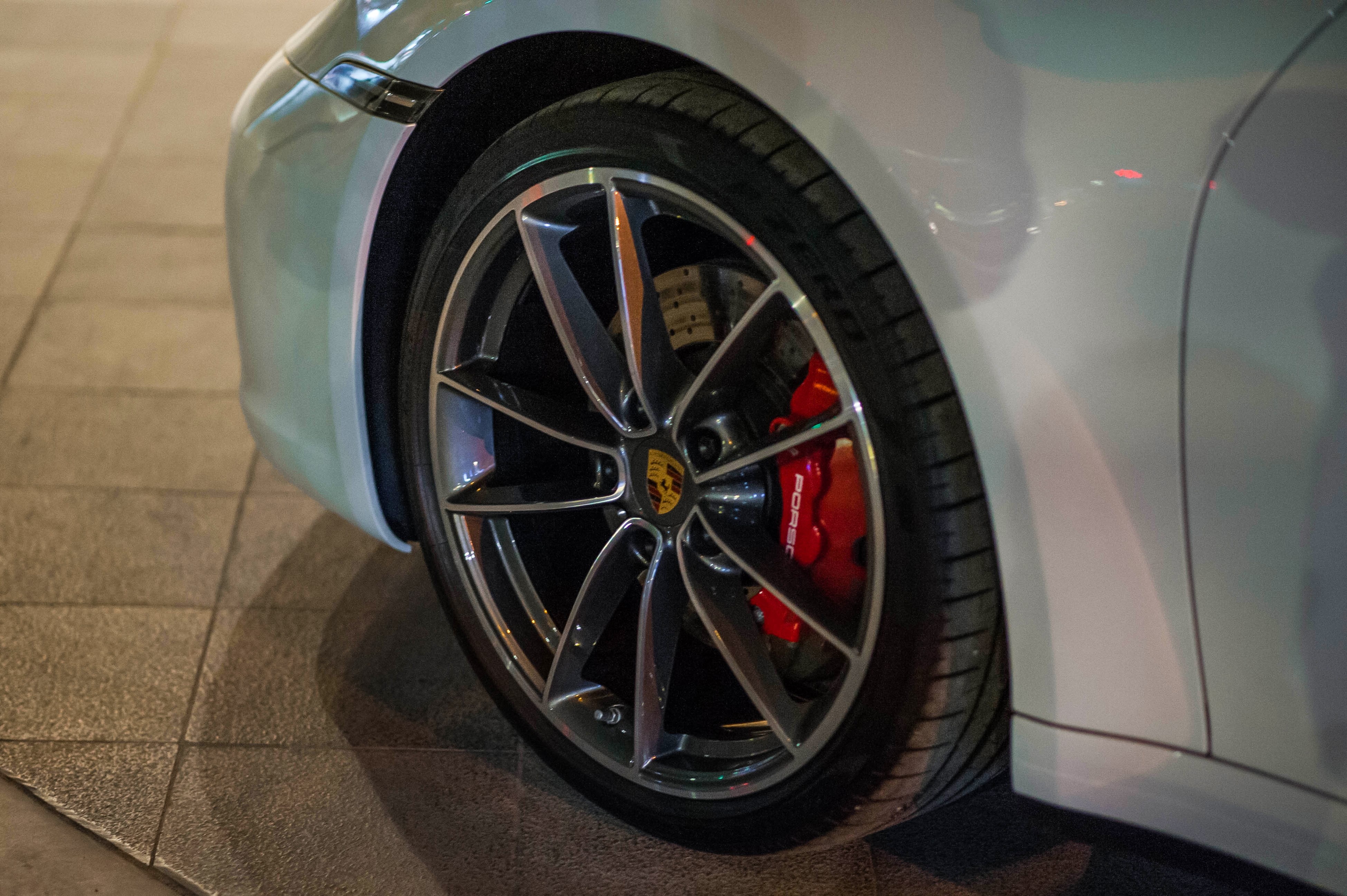 Cuong Do La xuyen Viet voi xe moi anh 8