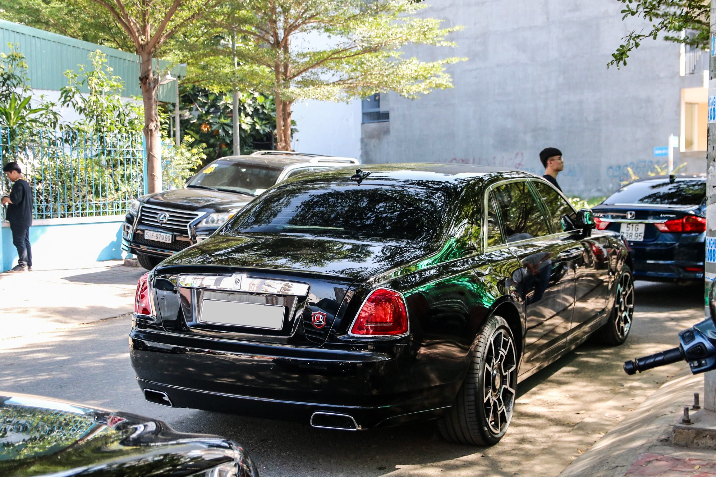 Can canh dan xe sieu sang trong le cuoi Bao Thy anh 11