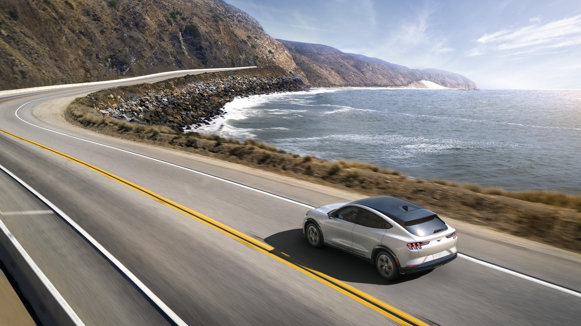 Ford Mustang Mach E SUV ra mat anh 20