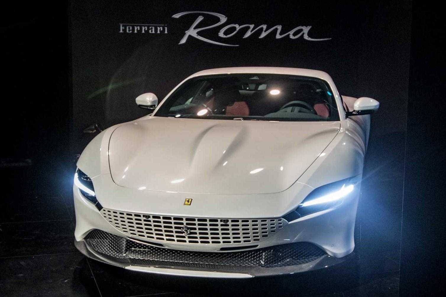 Chi tiet Ferrari Roma - ngua chien thoi hien dai hinh anh