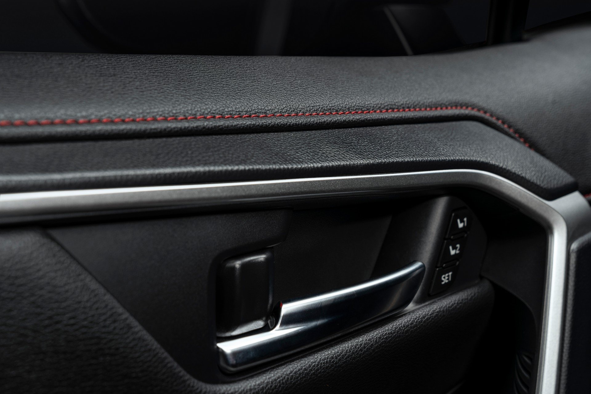 Toyota RAV4 ra mat anh 25