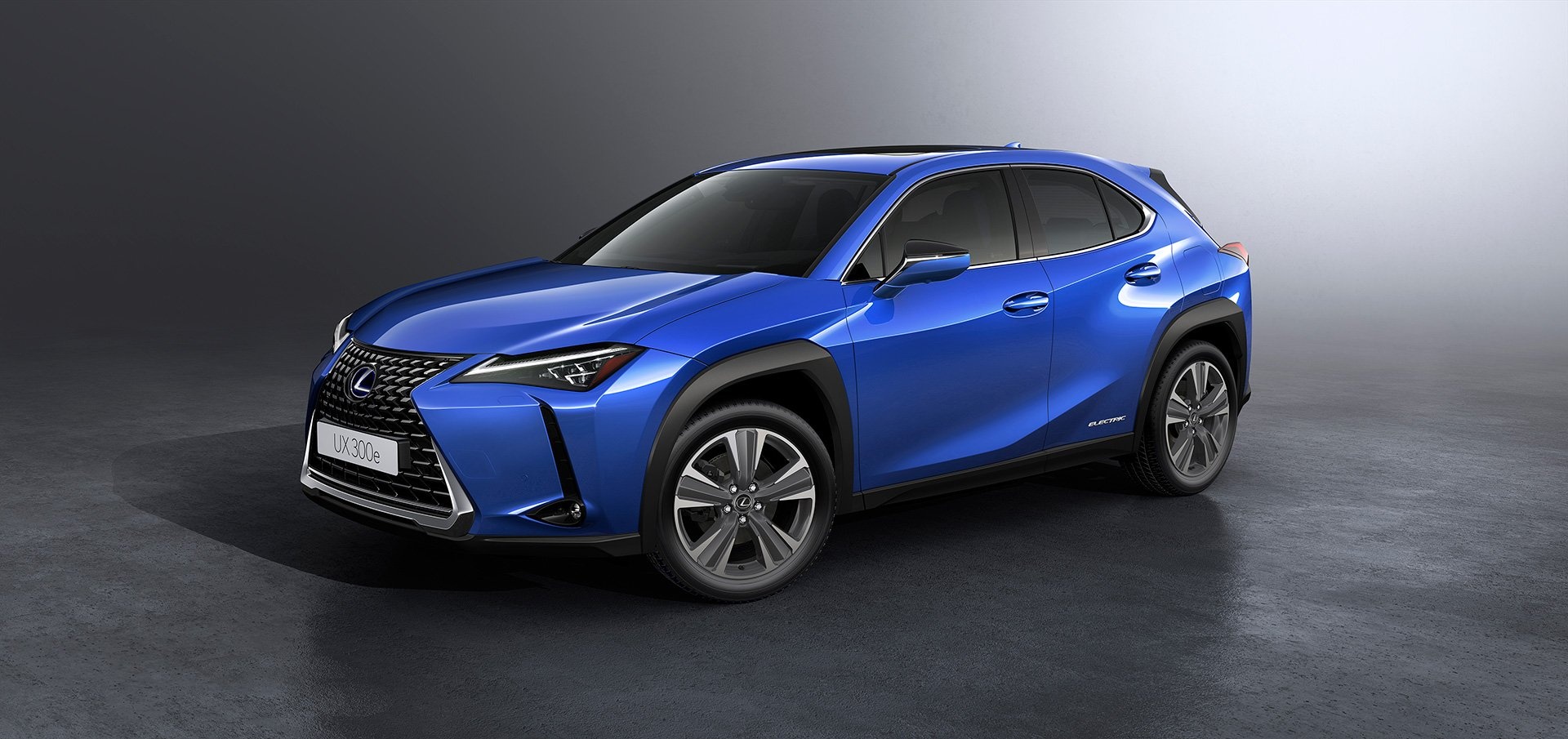 Lexus UX 300e ra mat anh 9