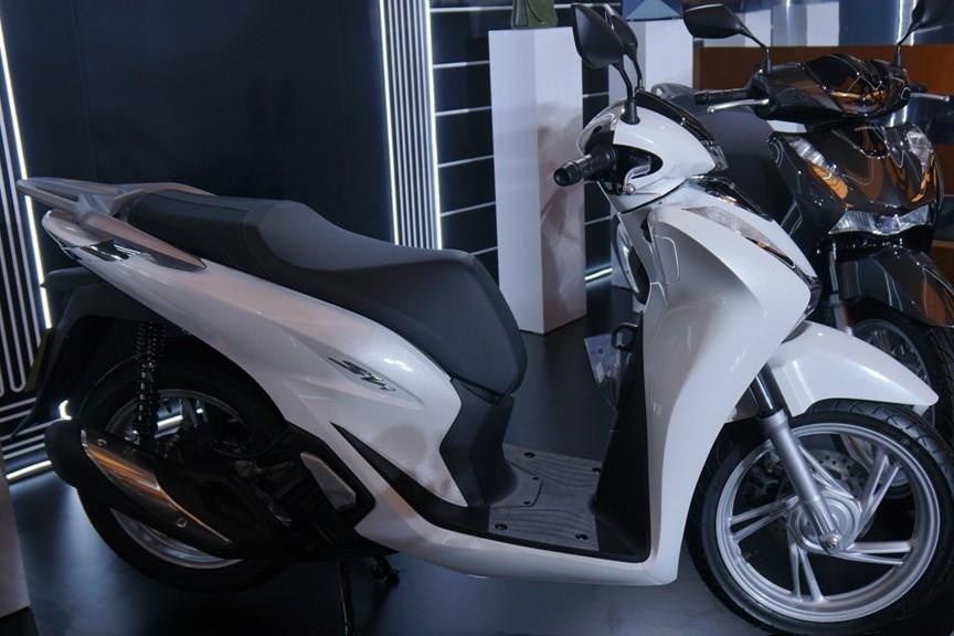 Dai ly khong nhan coc Honda SH 2020 cho gia cao hinh anh