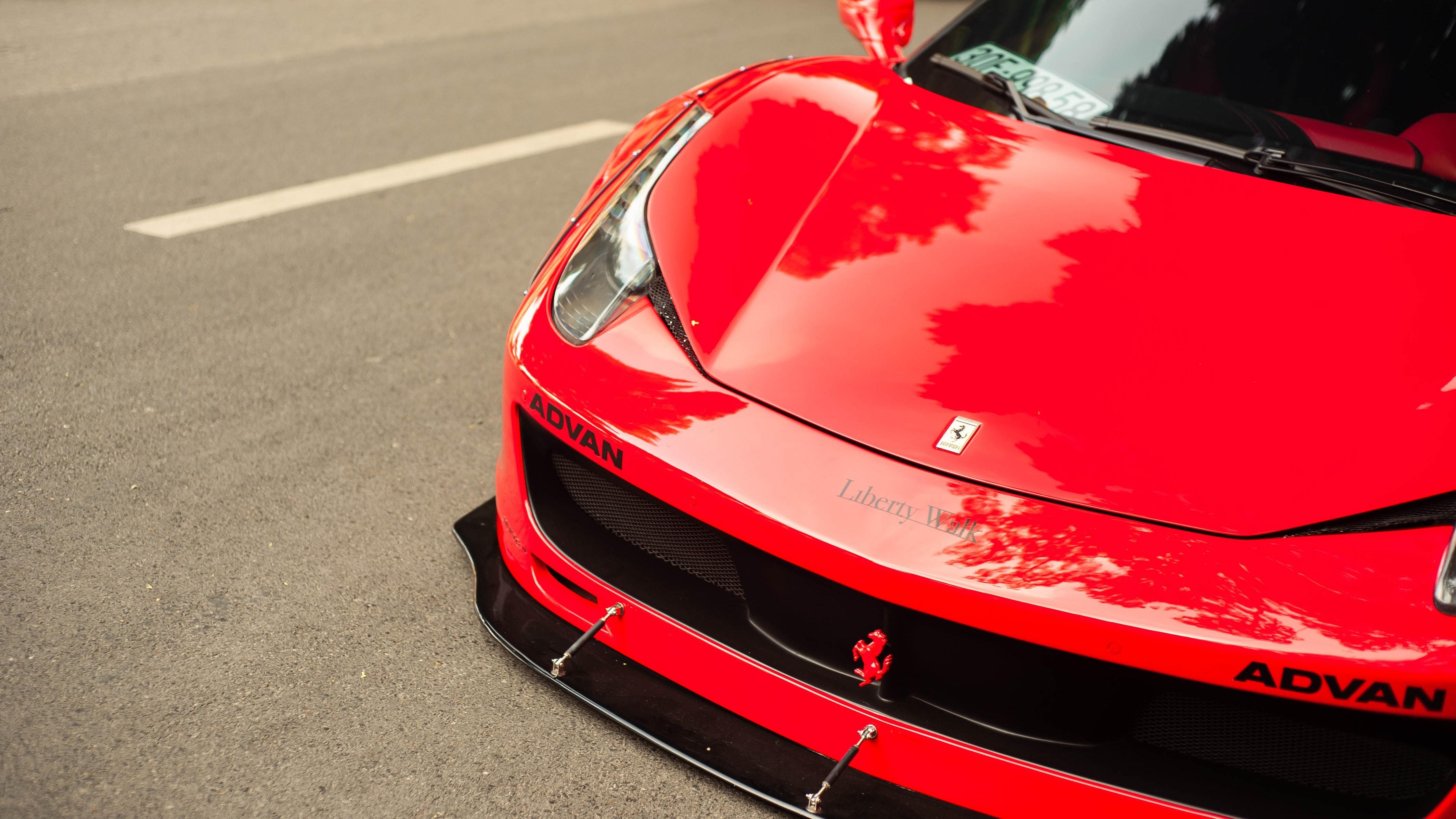 Ferrari 458 Italia do than rong dau tien Viet Nam ra Bac hinh anh