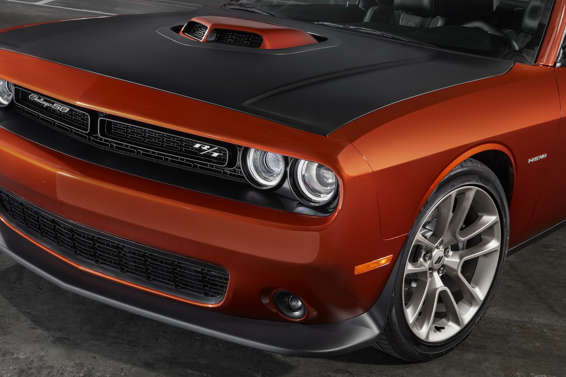 Dodge Challenger phien ban ky niem anh 4