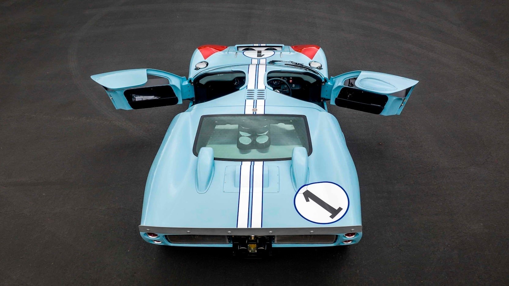 Ban sao Ford GT40 duoc dau gia anh 6