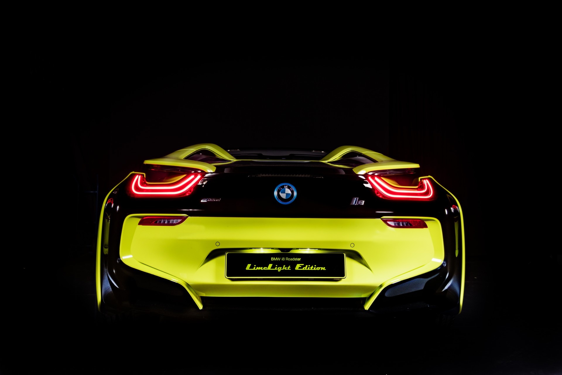BMW i8 Roadster phien dac biet anh 10